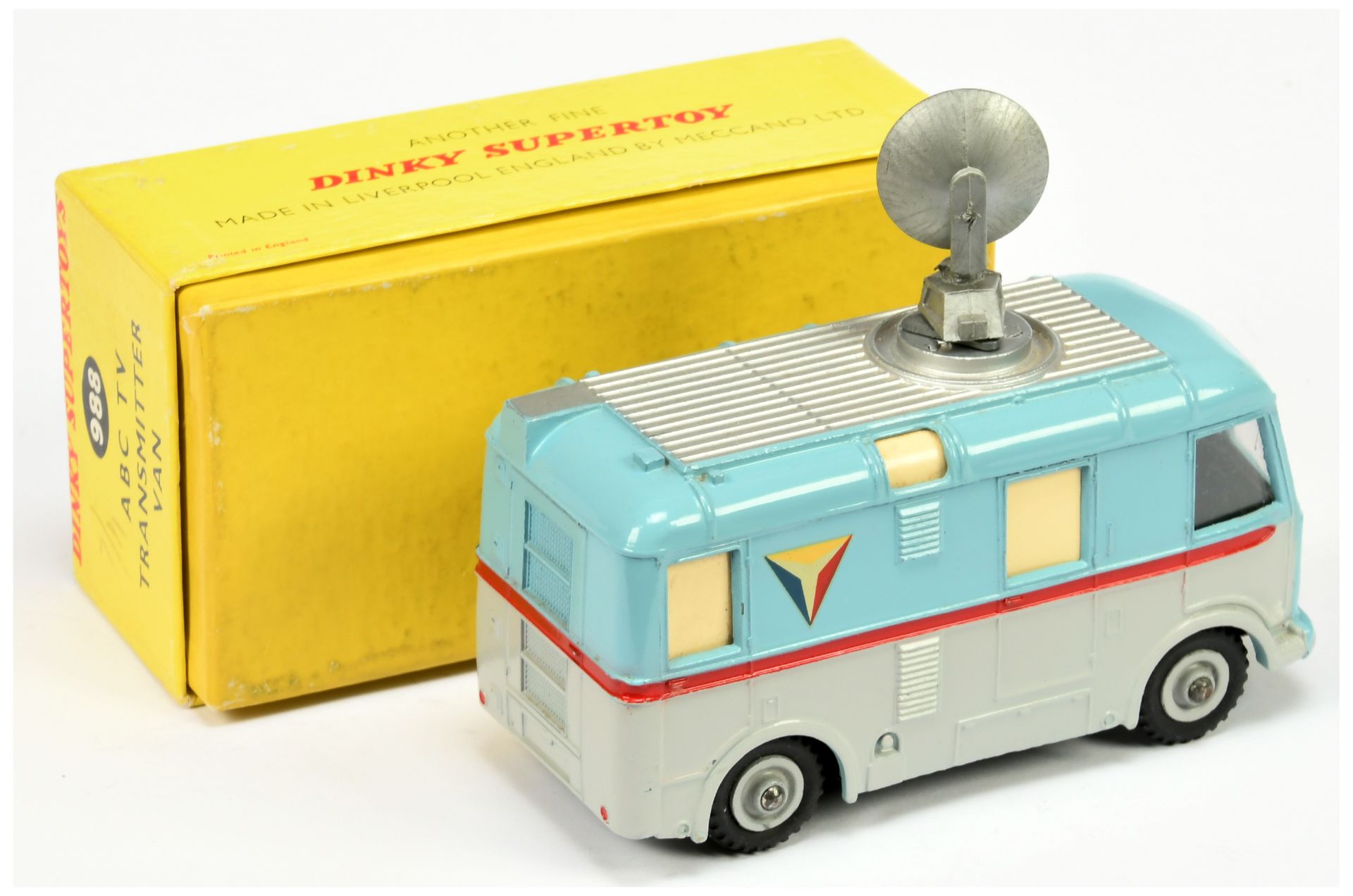 Dinky Toys 988 "ABC TV" Transmitter Van - Two-Tone Blue and grey, red side flashes, silver trim a... - Bild 2 aus 2