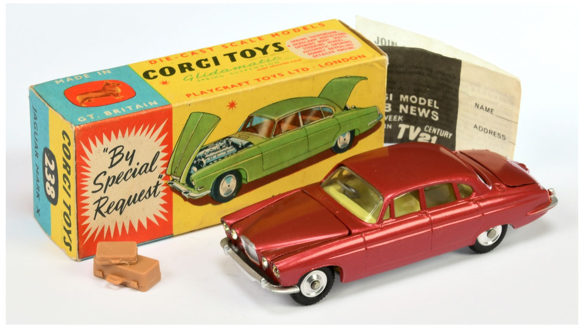 Corgi Toys 238 Jaguar Mark X Saloon - Metallic cerise, lemon interior, silver interior, spun hubs...