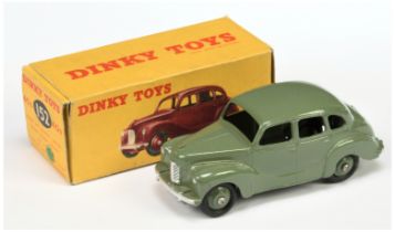 Dinky Toys 152 (40D) Austin Devon Saloon - Drab green including rigid hubs, silver trim 