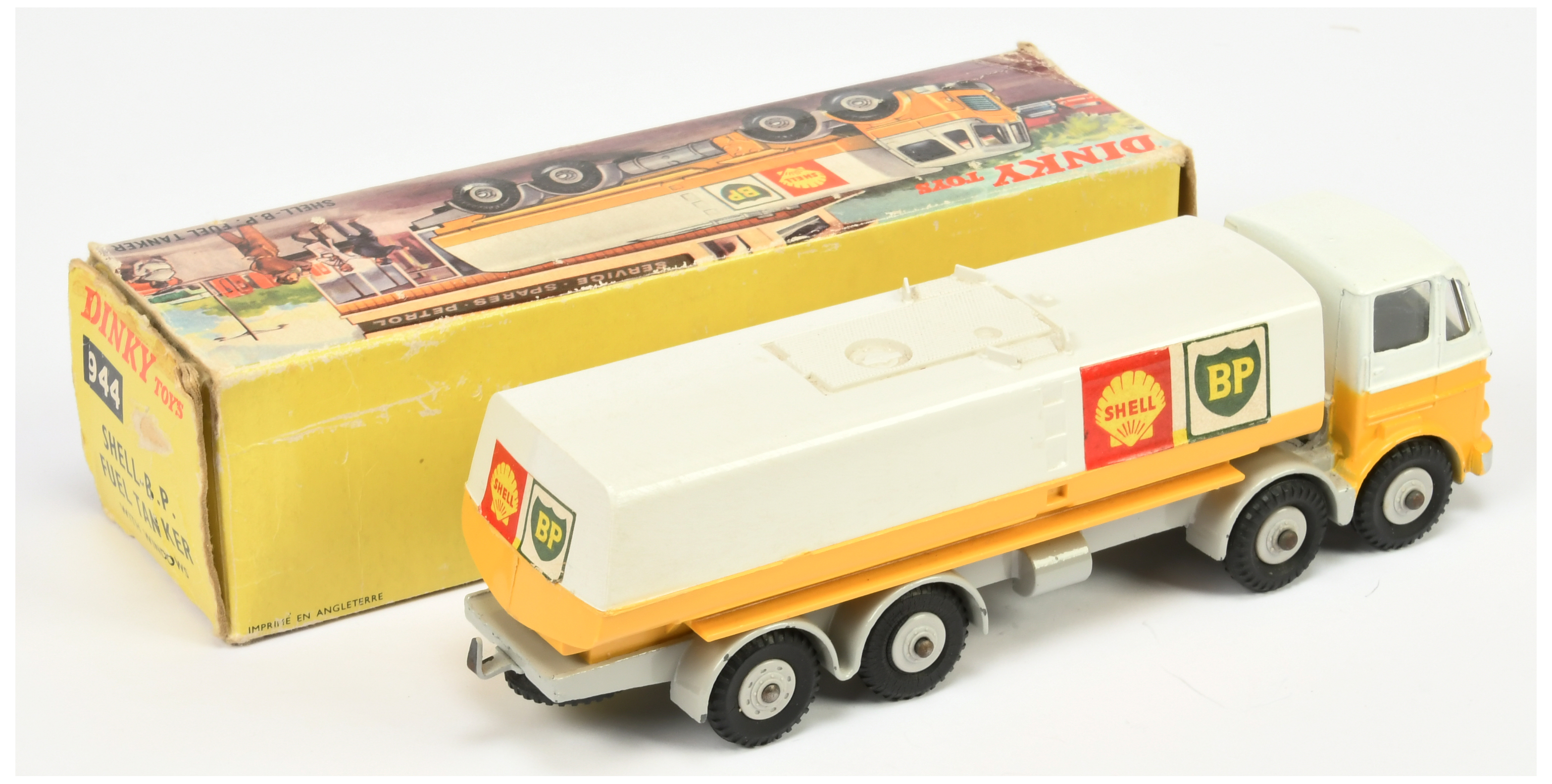 Dinky Toys 943 Leyland Octopus Tanker "Shell-BP" - yellow, white including Tanker, grey chassis a... - Image 4 of 4