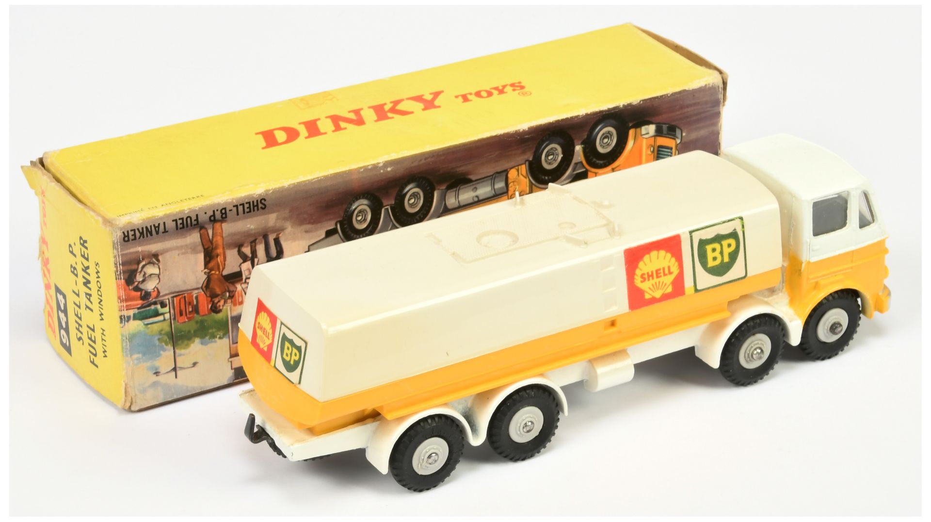 Dinky Toys 944 Leyland Octopus Tanker "Shell-BP" - yellow, white including chassis,off white tank... - Image 2 of 2