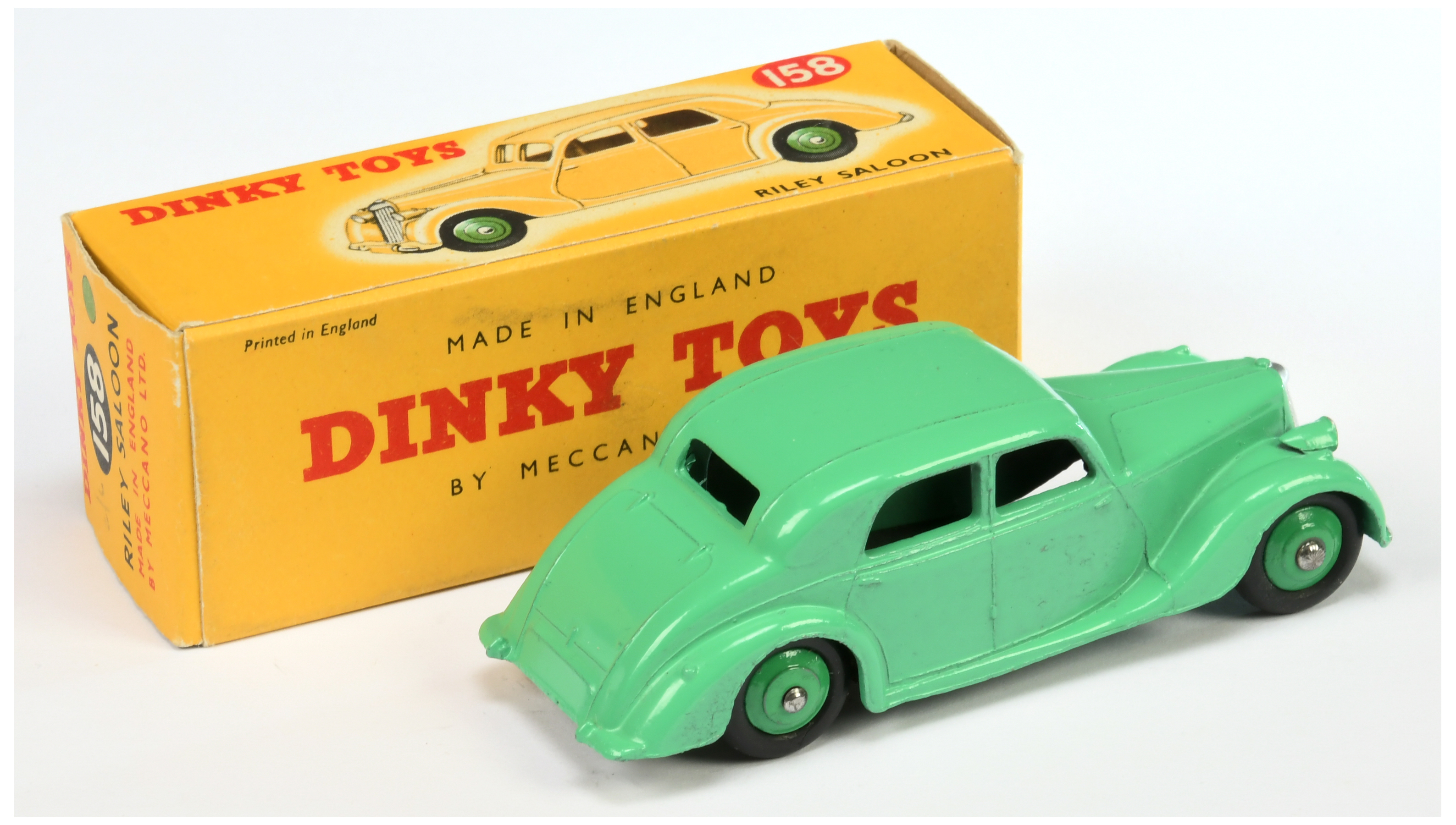 Dinky Toys 158 Riley saloon - , Light green body, Mid-green rigid hubs, silver trim large basepla... - Image 2 of 2