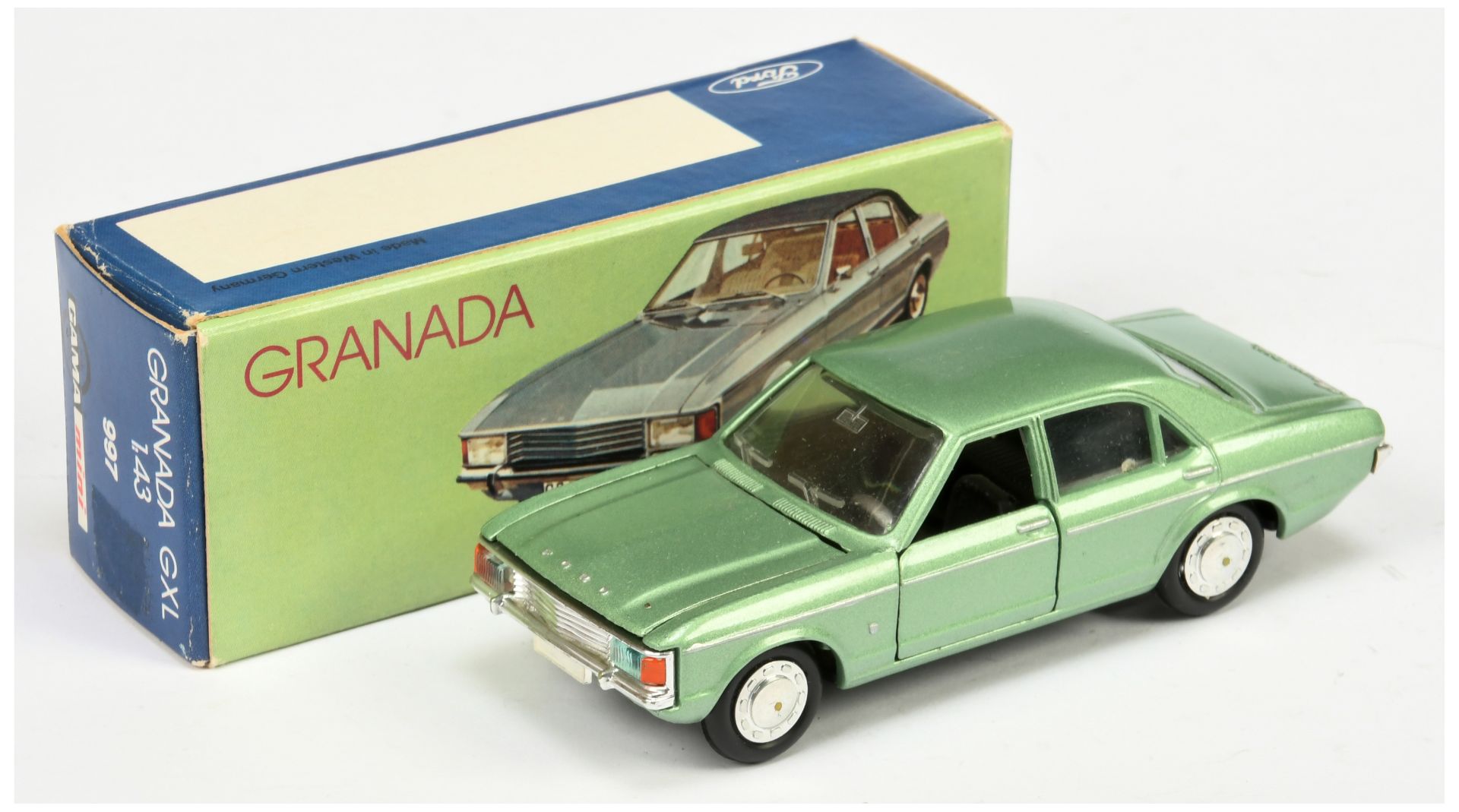 Gama 997 (1/43rd) Ford Granada - Metallic light Green, black interior, silver trim, chrome bumper...