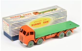 Dinky Toys 902 Foden (type 2) Flat Truck - Orange cab and chassis, mid-green back and supertoy hu...