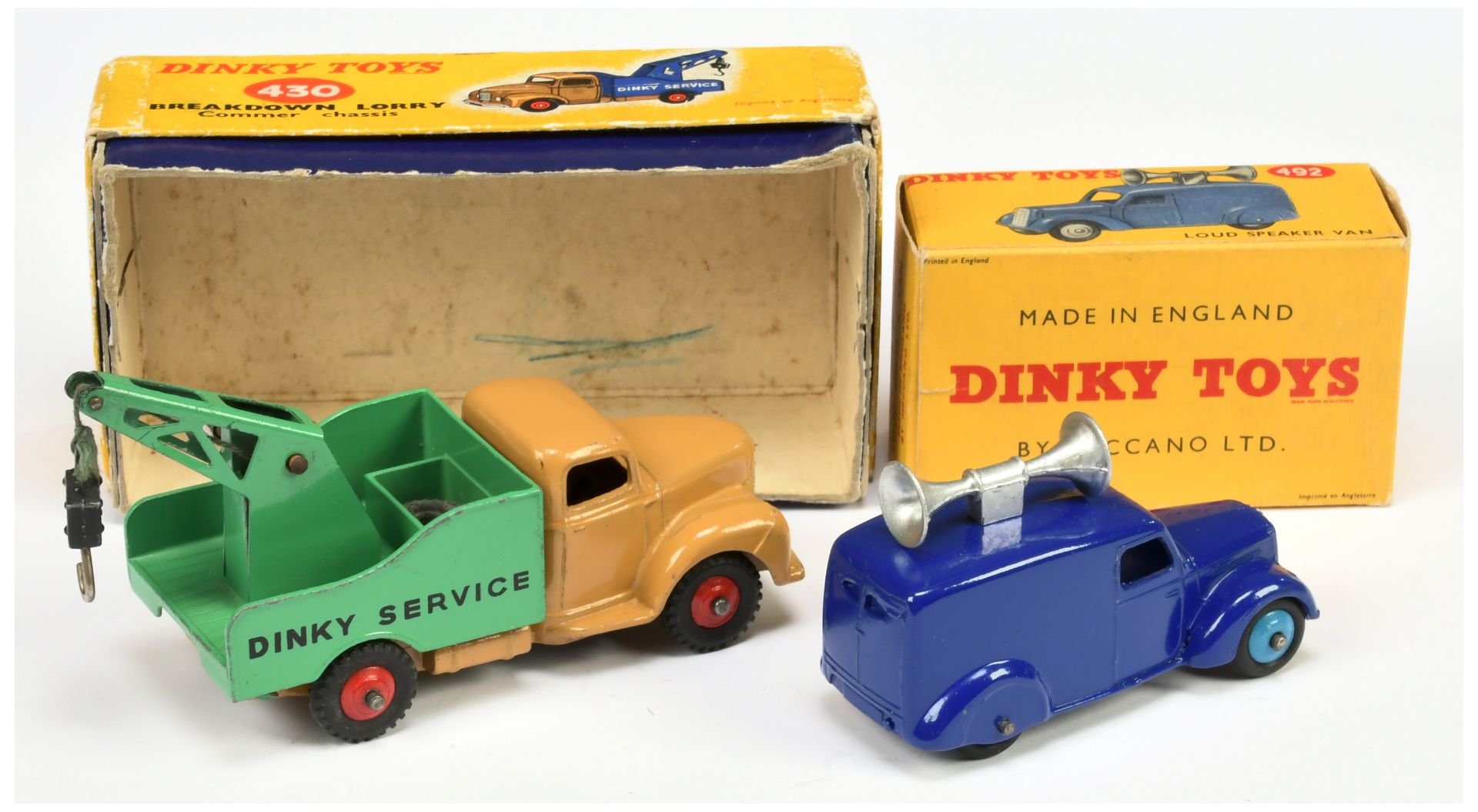 Dinky Toys 430 Commer Breakdown Lorry -  Tan cab and chassis, green back and jib with hook, silve... - Bild 2 aus 2