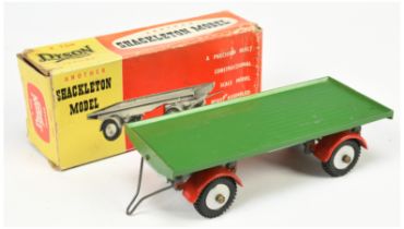 Shackleton Model Dyson Trailer - Green, red mudguards, pale grey chassis and metal draw bar