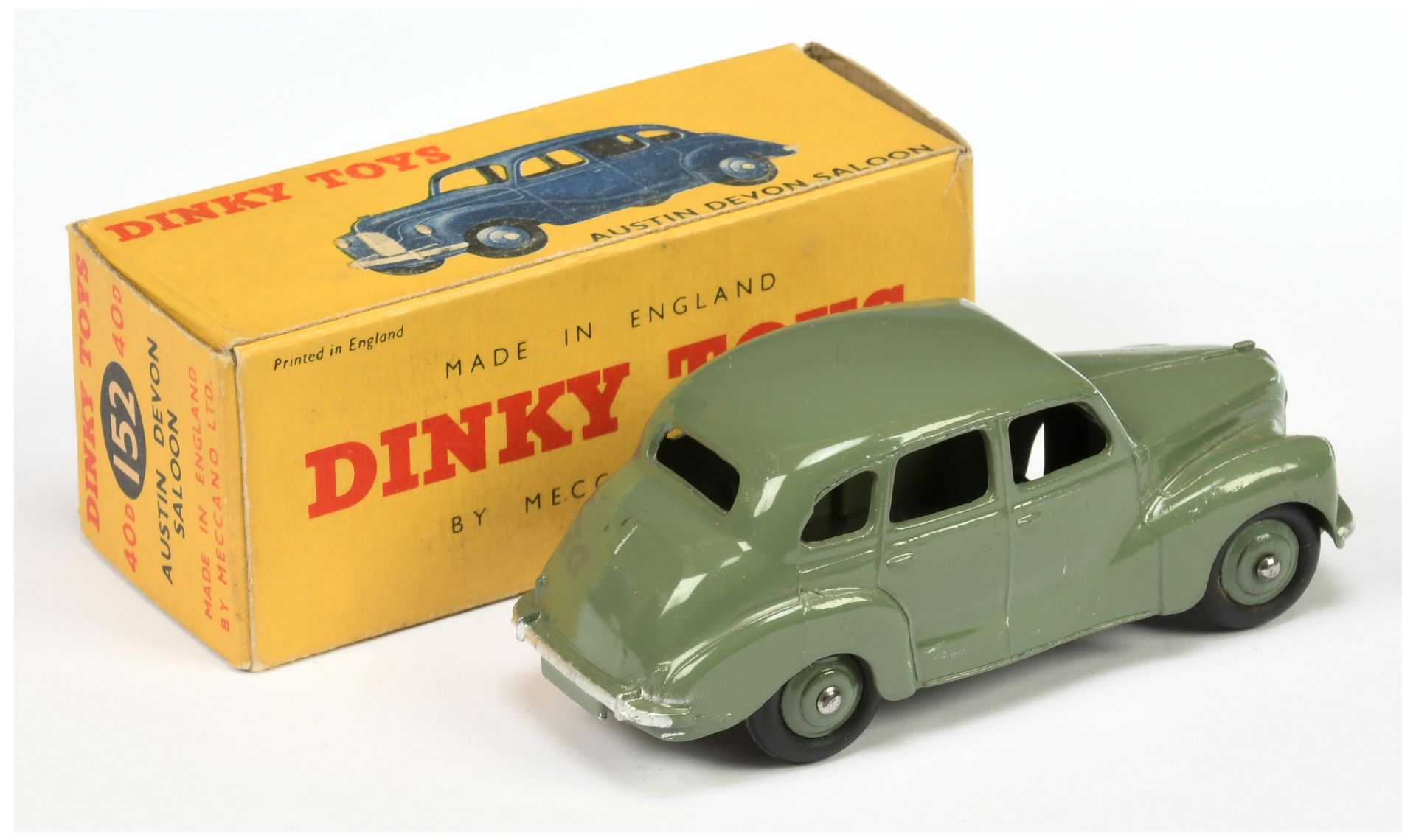 Dinky Toys 152 (40D) Austin Devon Saloon - Drab green including rigid hubs, silver trim  - Image 2 of 2