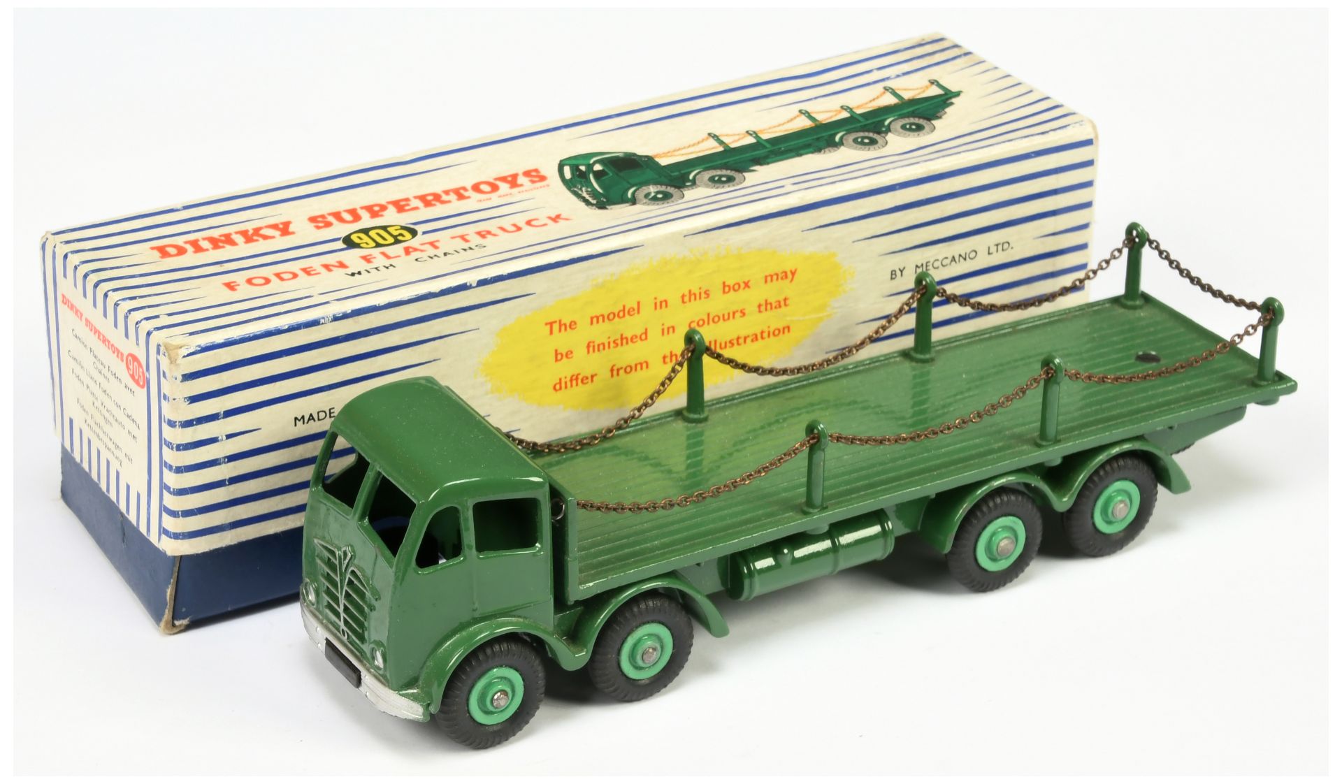 Dinky Toys 905  Foden (type 2) Flat Truck With Chains - Green, mid-green supertoy hubs, with blac...