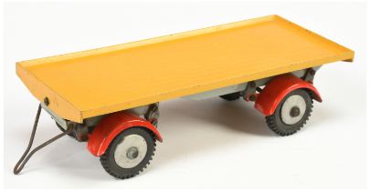 Shackleton Model Dyson Trailer - Yellow, red mudguards, pale grey chassis and metal draw bar