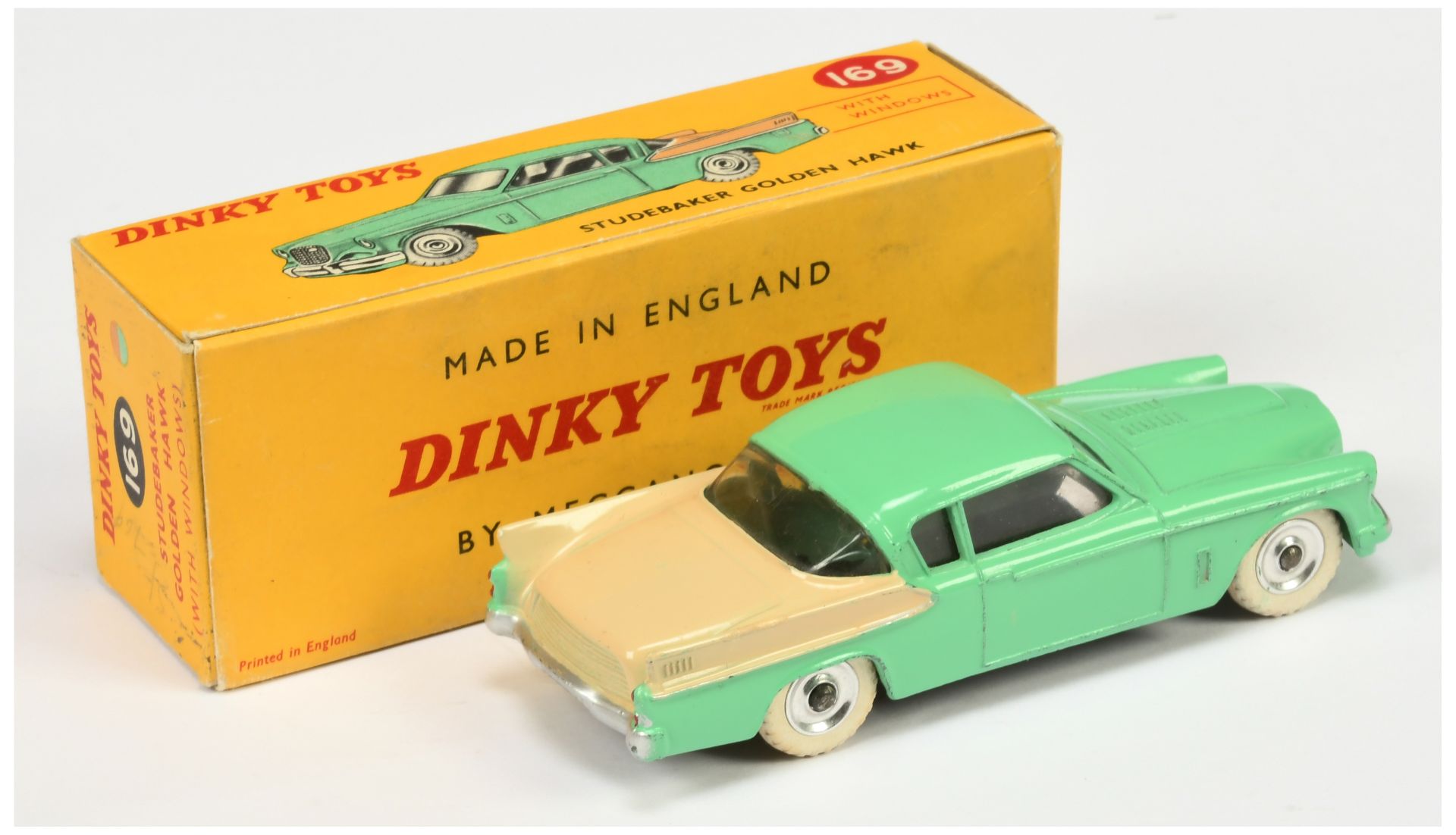 Dinky Toys 169 Studebaker Golden Hawk - Light green with light beige back, side flashes and spun ... - Image 2 of 2