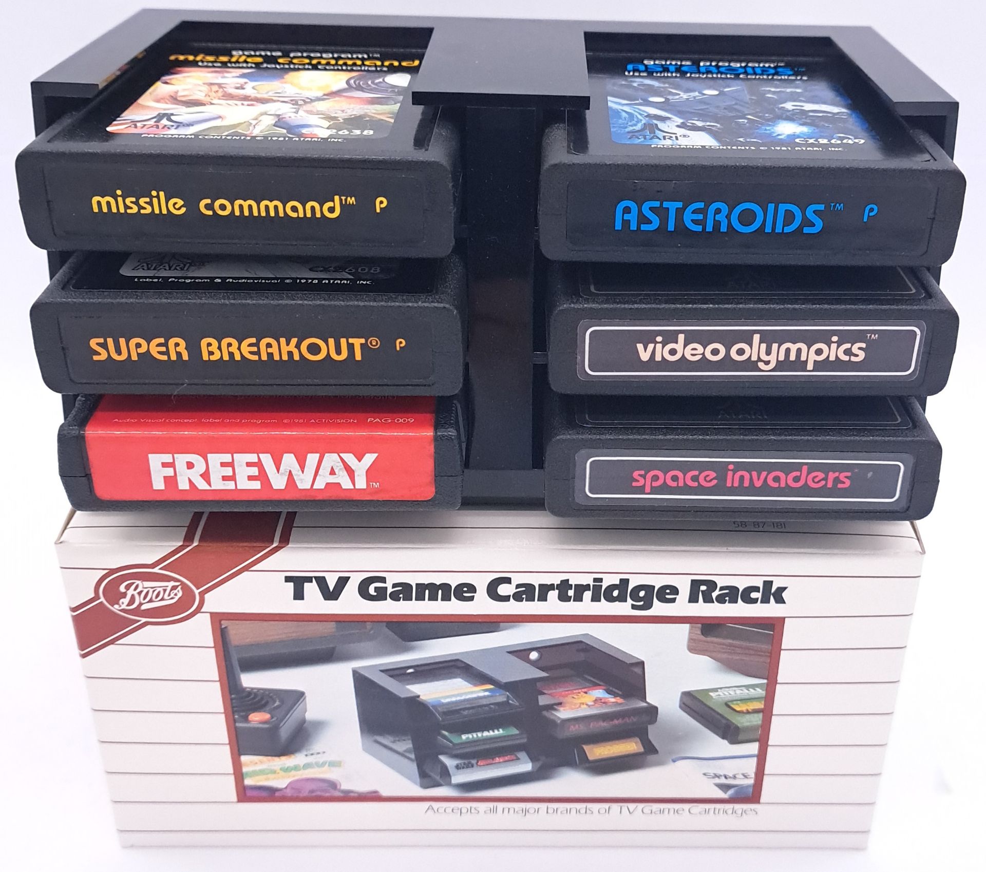 Vintage/Retro Gaming. A boxed Atari CX2600 - Bild 8 aus 11