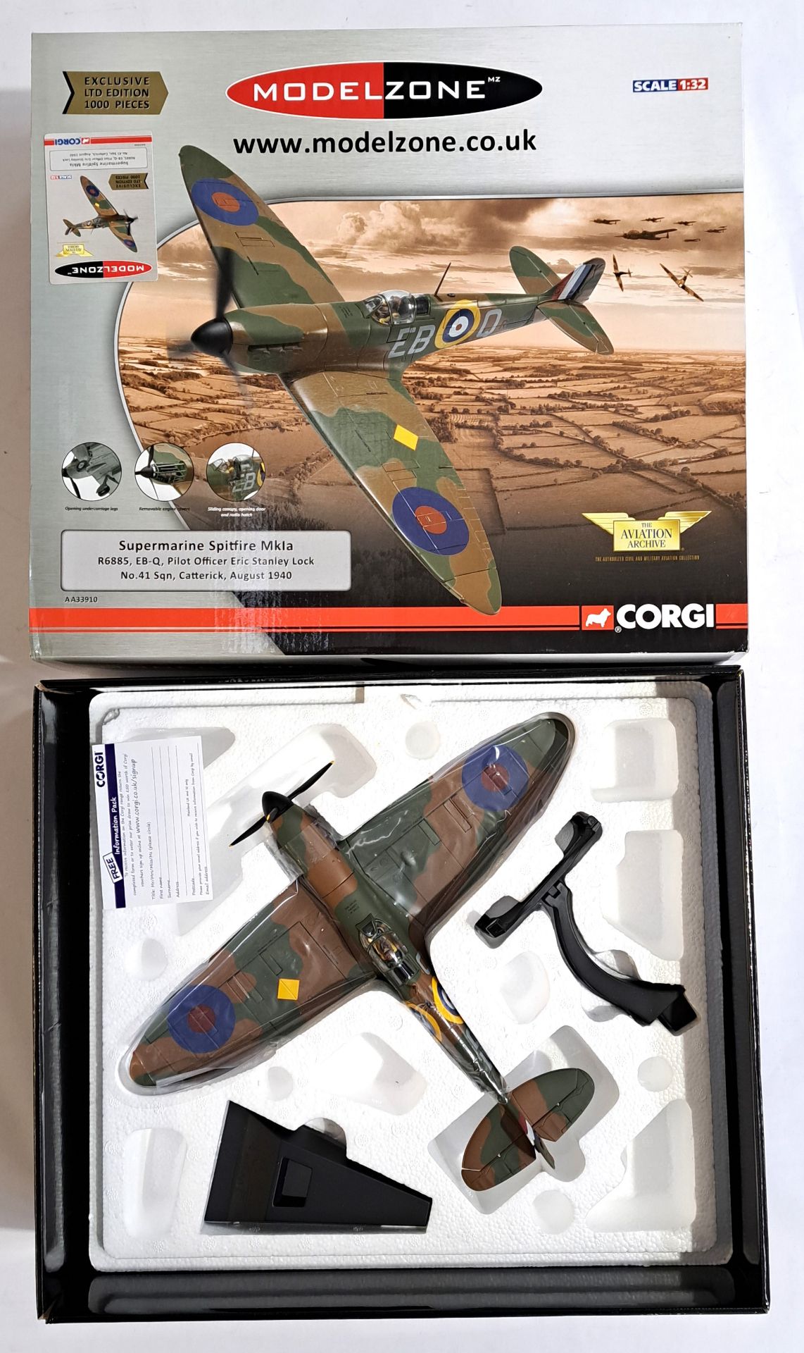 Corgi "Aviation Archive" (Model Zone) a boxed 1/32nd scale AA33910