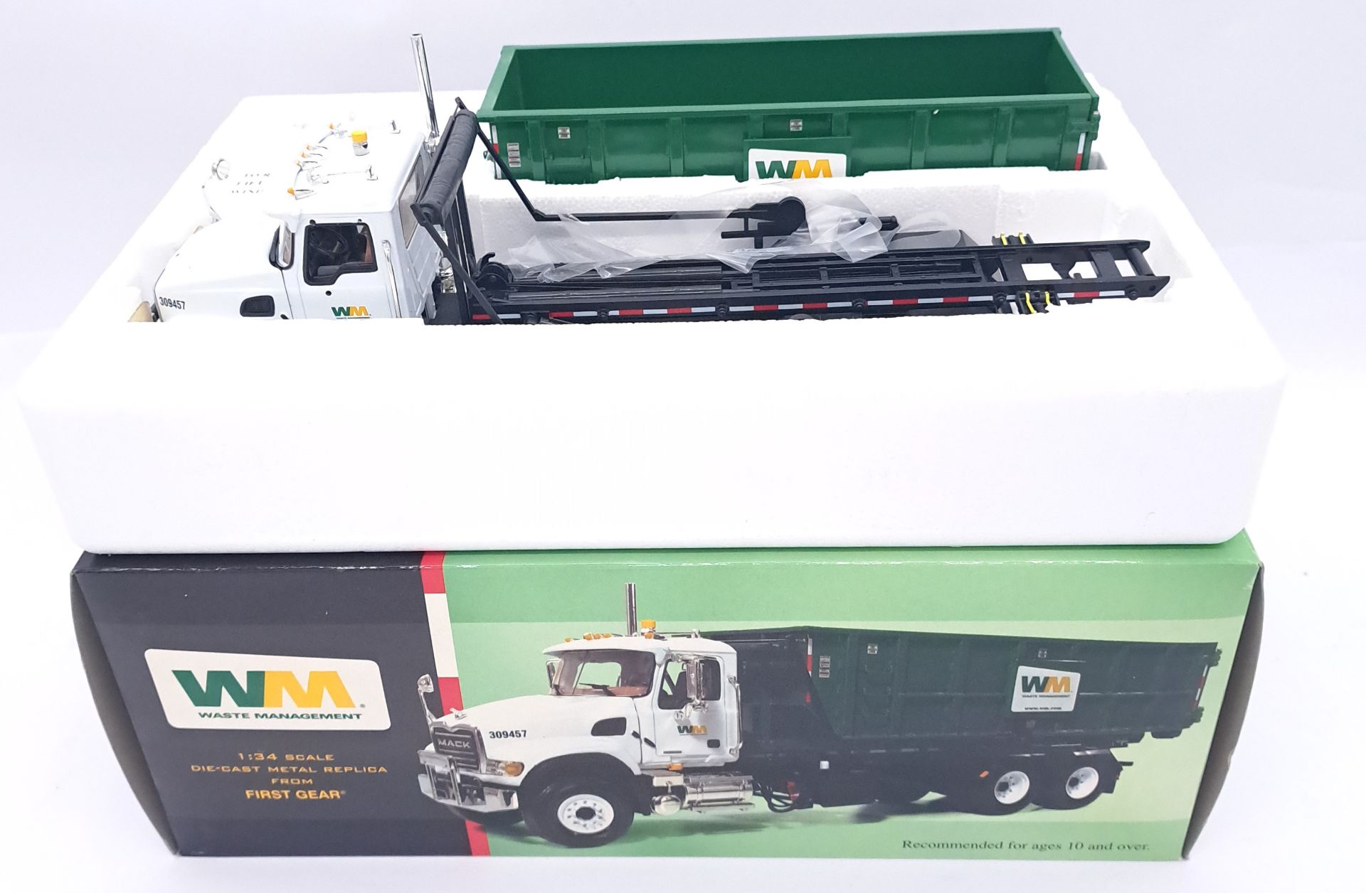 First Gear, a boxed 1:34 scale Roll-Off Refuse Truck "WM Waste Management" - Image 2 of 5