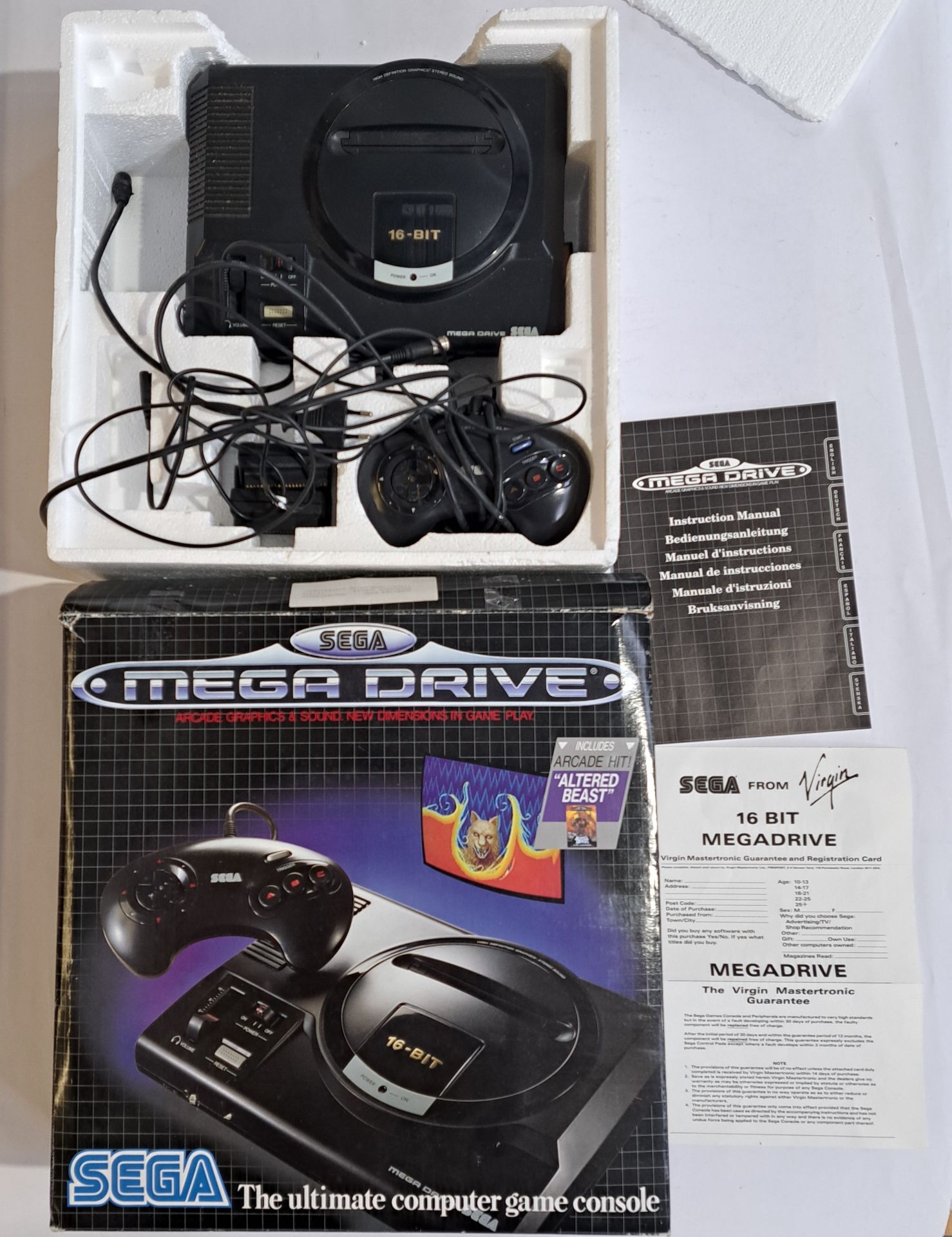 Vintage/Retro Gaming. A boxed Sega Mega Drive