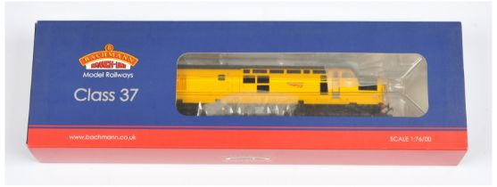 Bachmann OO Gauge 32-777Y (Limited Edition) Class 37 Network Rail Diesel Locomotive No. 97303, pr...