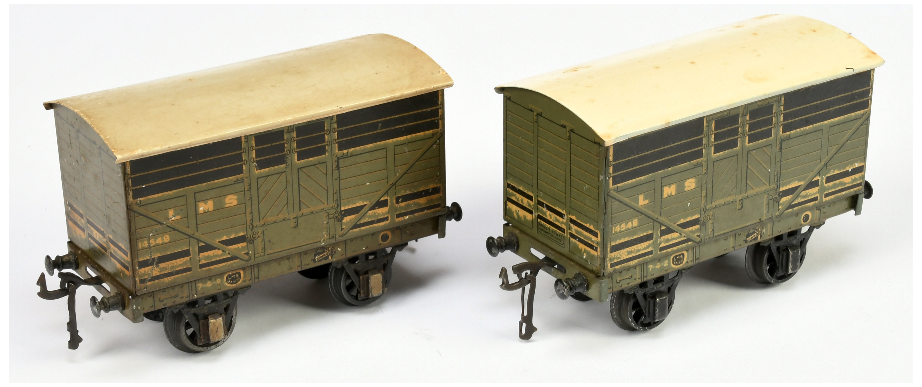 Bassett Lowke O Gauge Pair of LMS Cattle Trucks 14548.