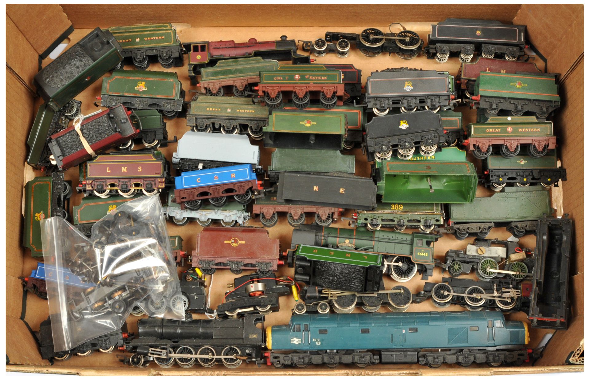 Hornby Dublo, Hornby & Similar qty of spare parts to include 