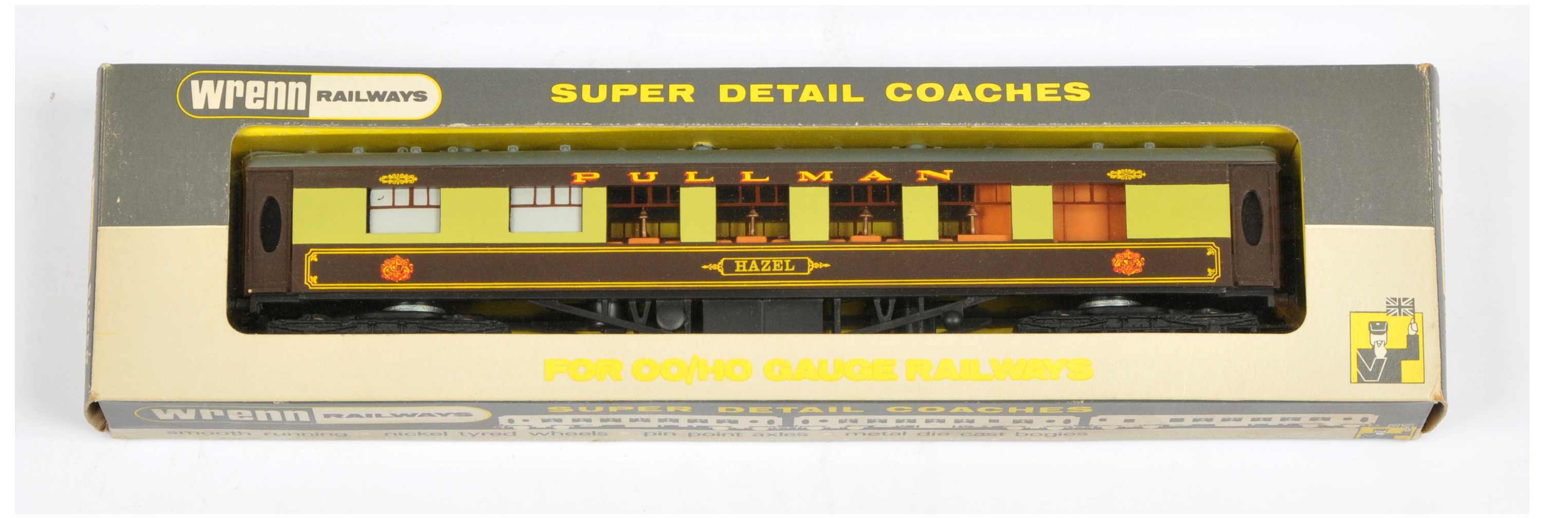 Wrenn W6002H brown and cream Pullman 1st Parlour Car "Hazel" with brown tables