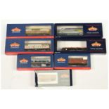 Bachmann Branchline OO Group of boxed wagons. 