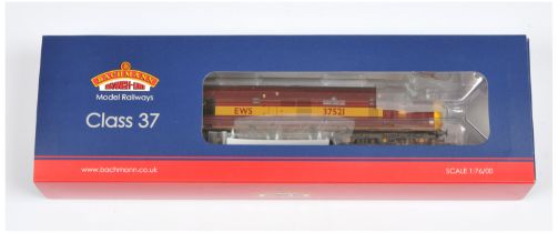 Bachmann OO Gauge 32-381R (Limited Edition) Class 37/5 EWS Diesel Locomotive No. 37521 "English C...