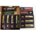 Bachmann OO Group of boxed & unboxed coaches. 