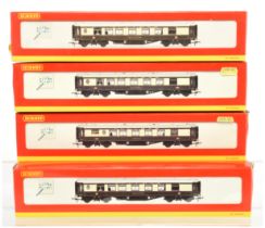 Hornby China OO Group of 4x Pullman Coaches.