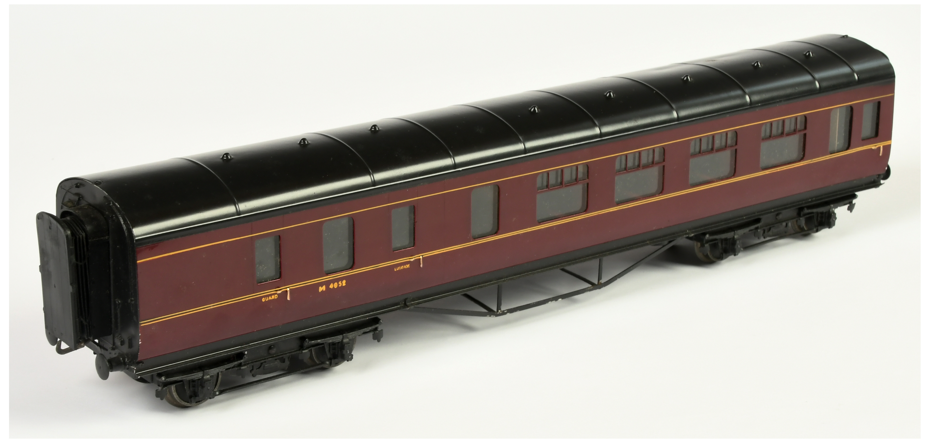 Exley O Gauge BR Maroon Corridor Brake / 3rd M4052. 