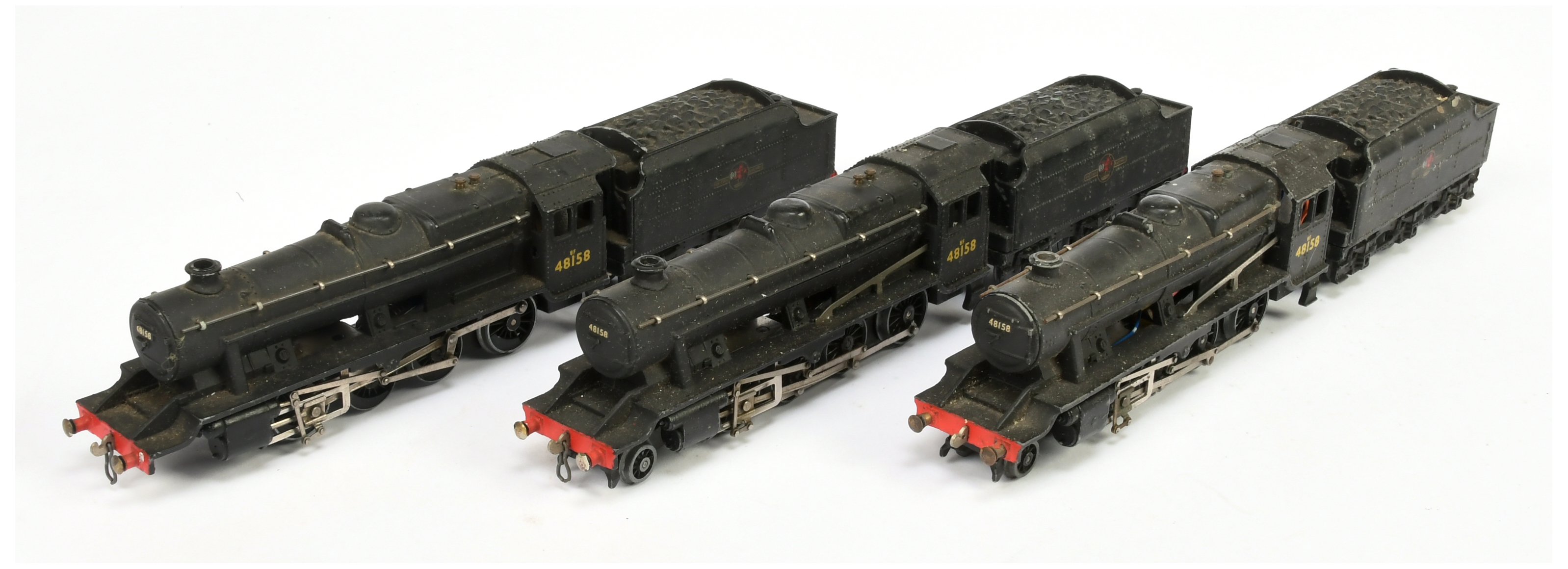 Hornby Dublo 3-rail group of 3x 2-8-0 BR black 8F Class No. 48158