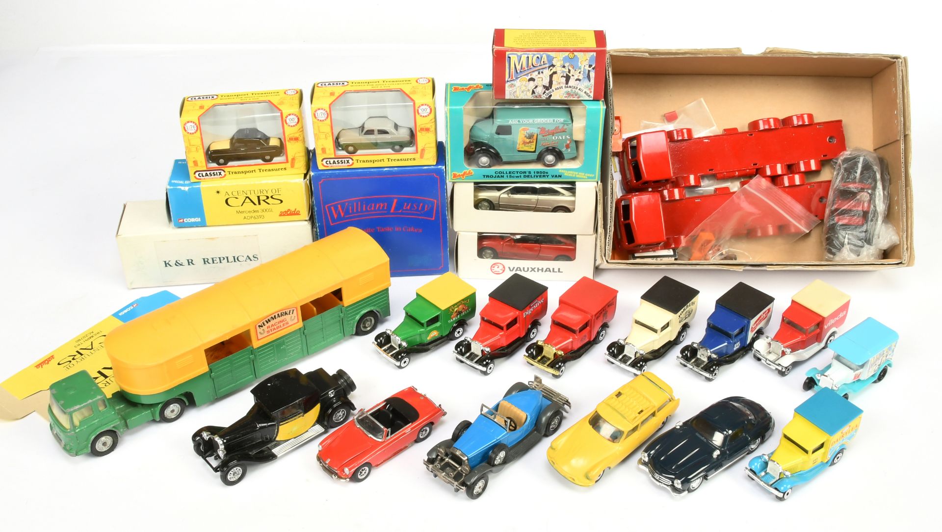 Large group of boxed and unboxed Classics & Corgi models