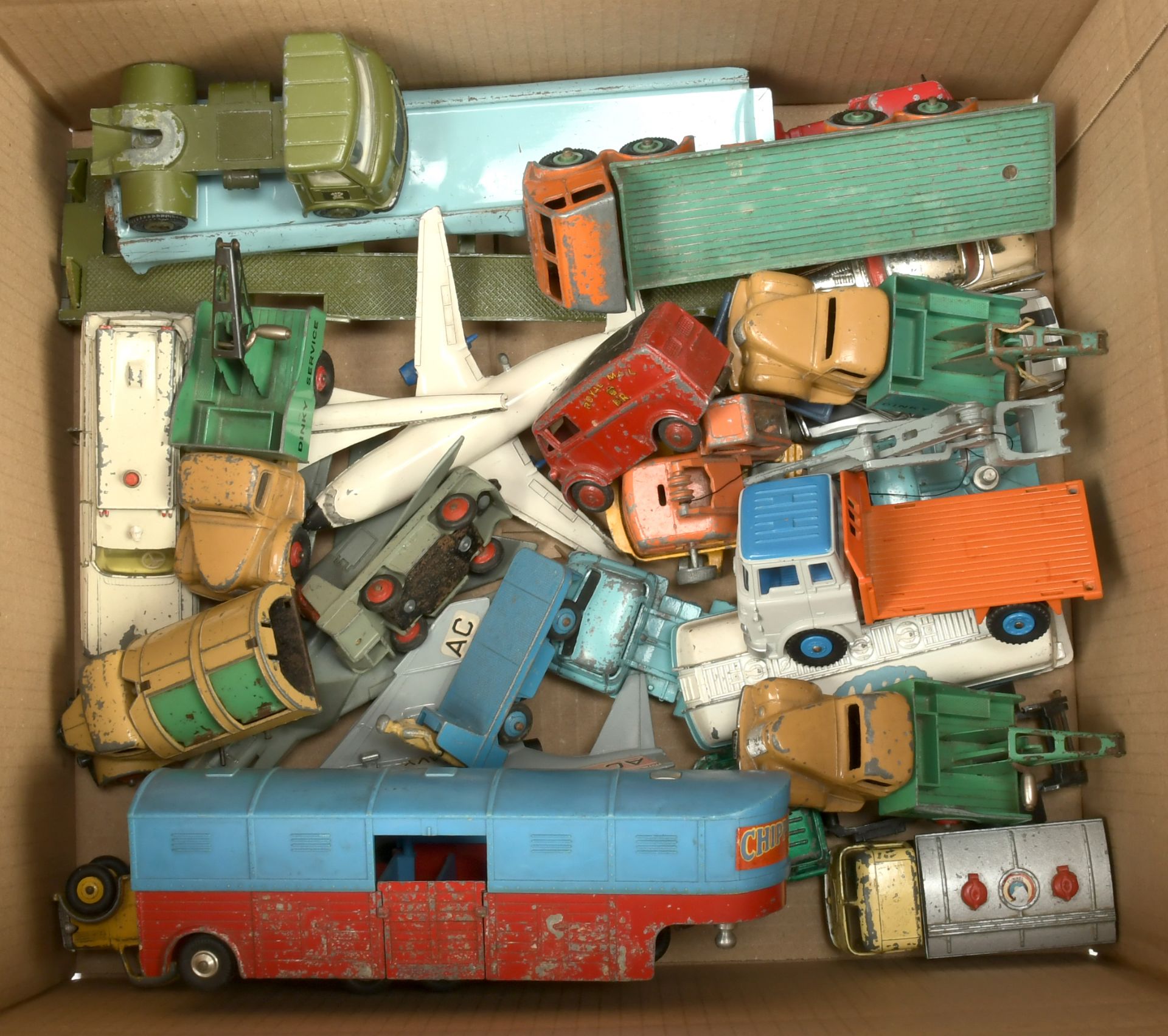 Large group of mainly Dinky commercial, cars and aircrafts 