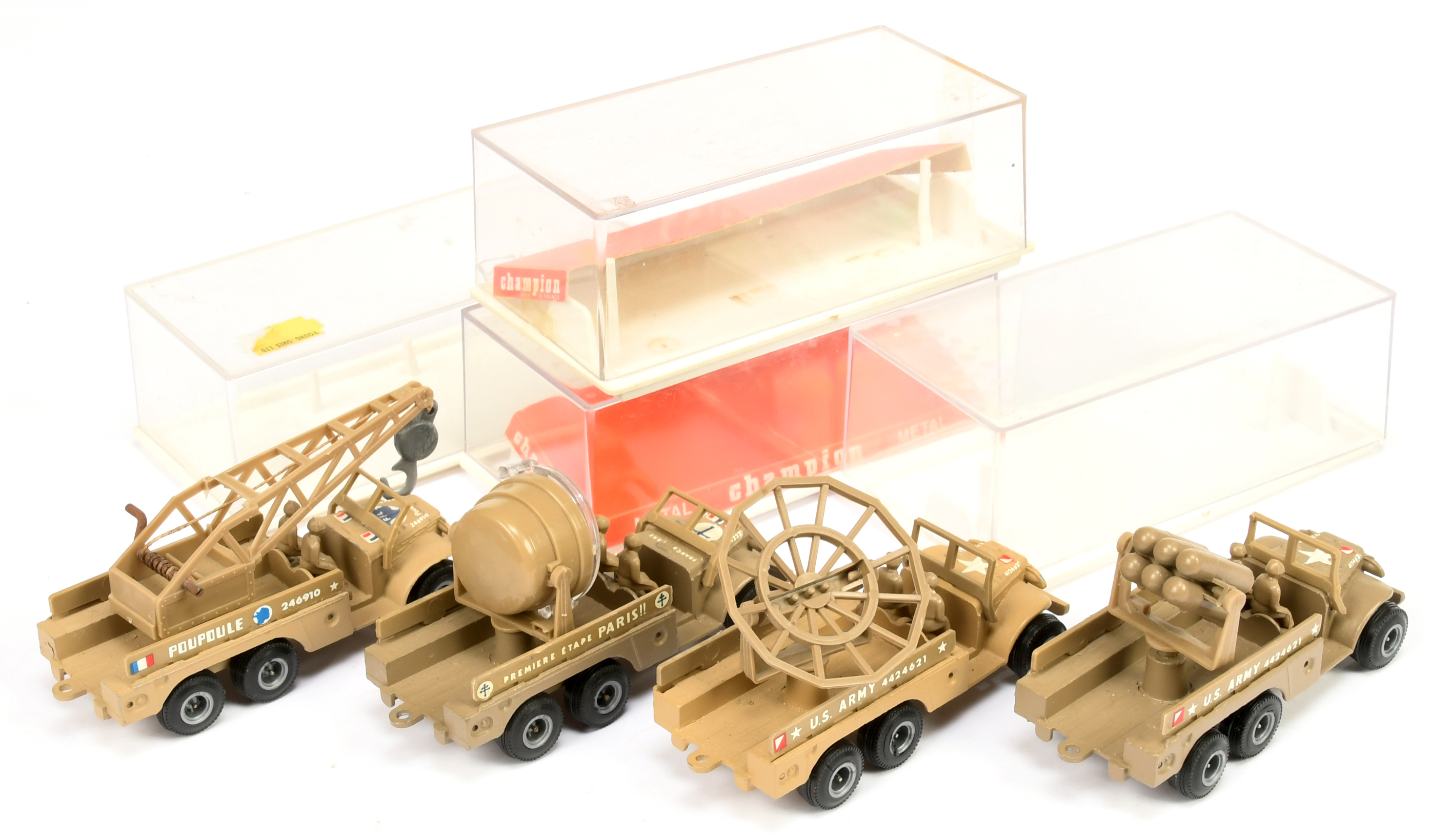 Champion Military group of 4 lorry's to include (1) with searchlight, (2) crane, (3) Rocket launc... - Bild 2 aus 2