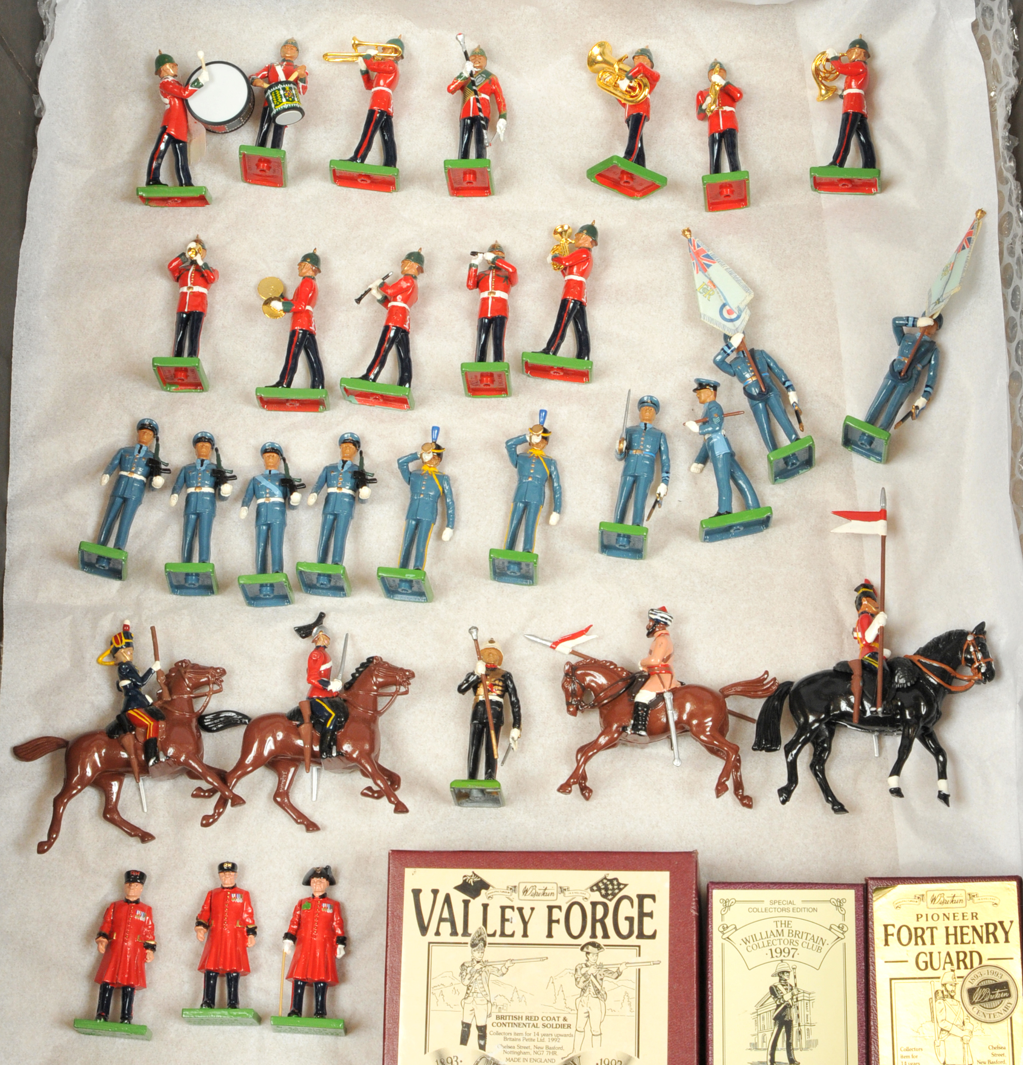 Britains - A Mixed Group of Boxed Toy Soldier Sets - Image 2 of 2