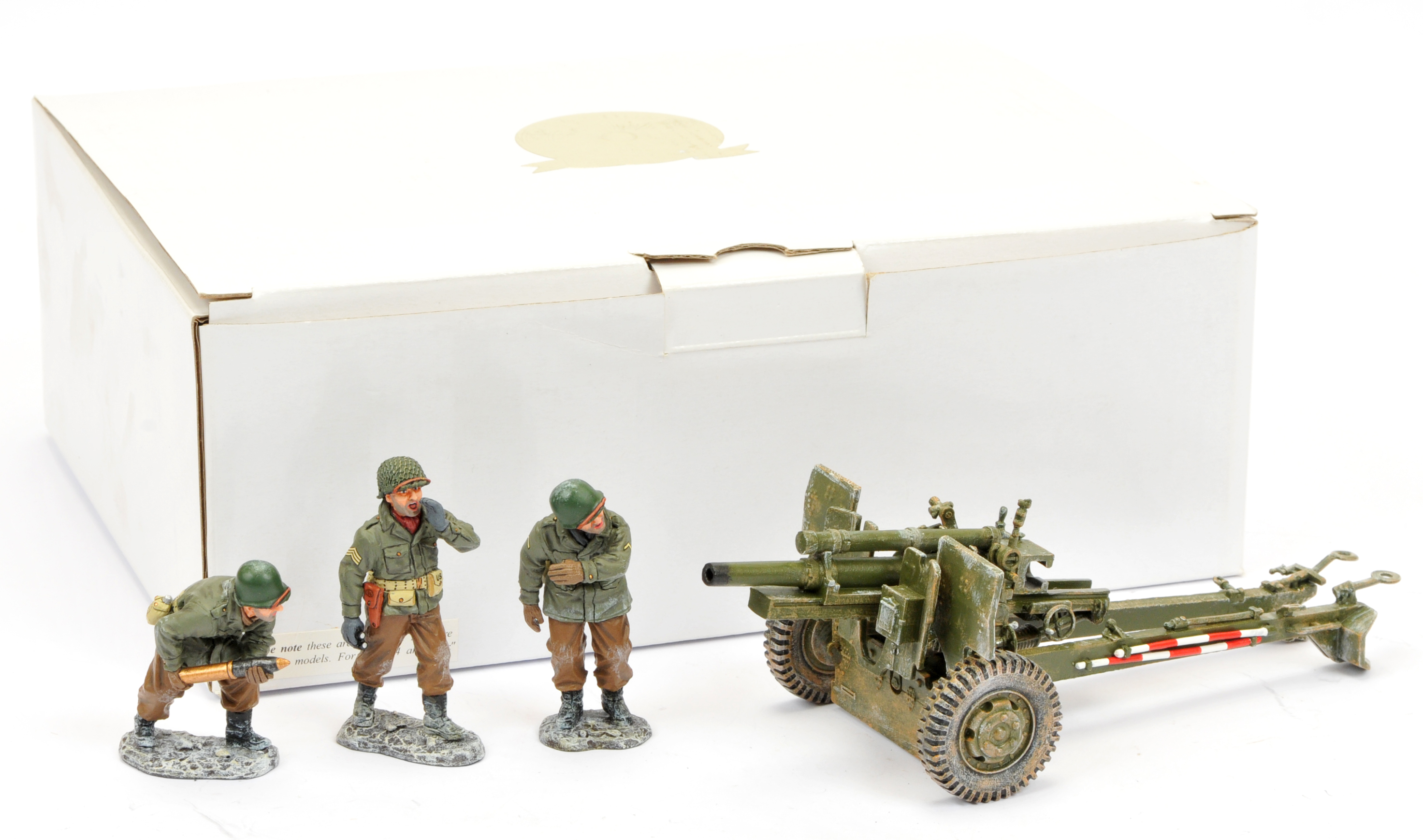 King & County - Battle of the Bulge (Americans): 105 Field Gun & Crew Set BBA031