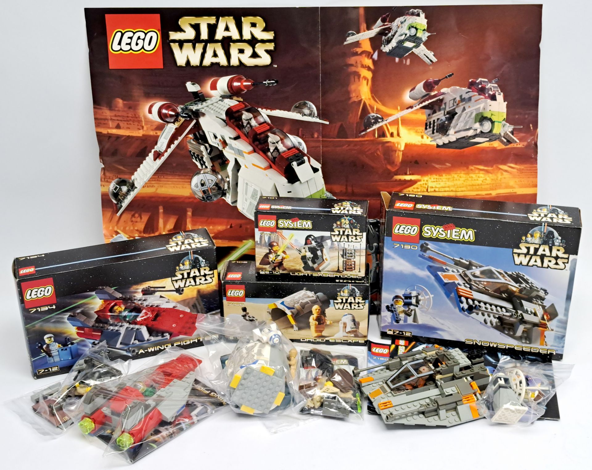 Lego Star Wars Snowspeeder 7130, Droid escape 7106, A-Wing 7134, Lightsaber duel 7101. Fair to good.