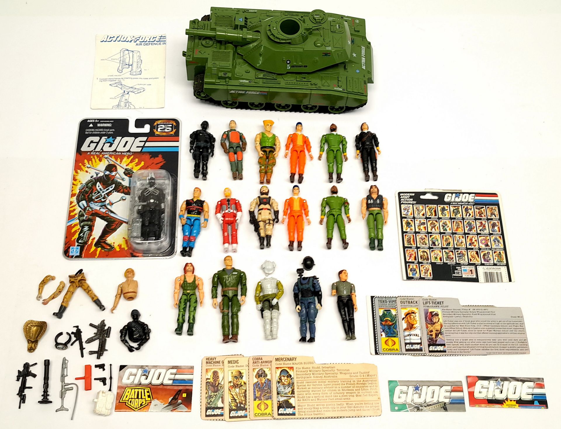 Hasbro, Galoob & similar, loose mostly 3 3/4" action figures, vehicle & others
