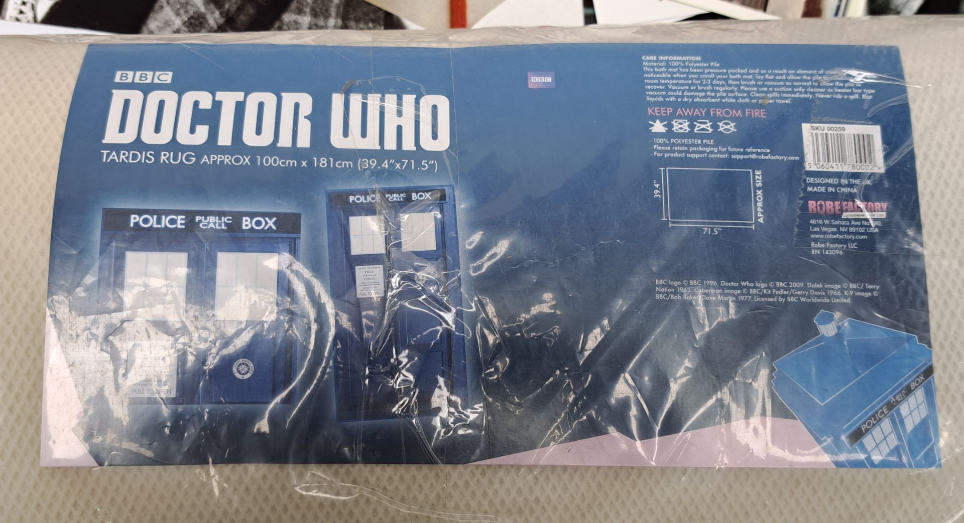 Robe Factory Doctor Who TARDIS rug & a large quantity of pre-printed signed Doctor Who photos & p... - Image 2 of 2