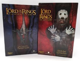 Sideshow Weta Collectibles The Lord of the Rings Uruk-Hai Berseker Polystone Bust & War Mask of t...