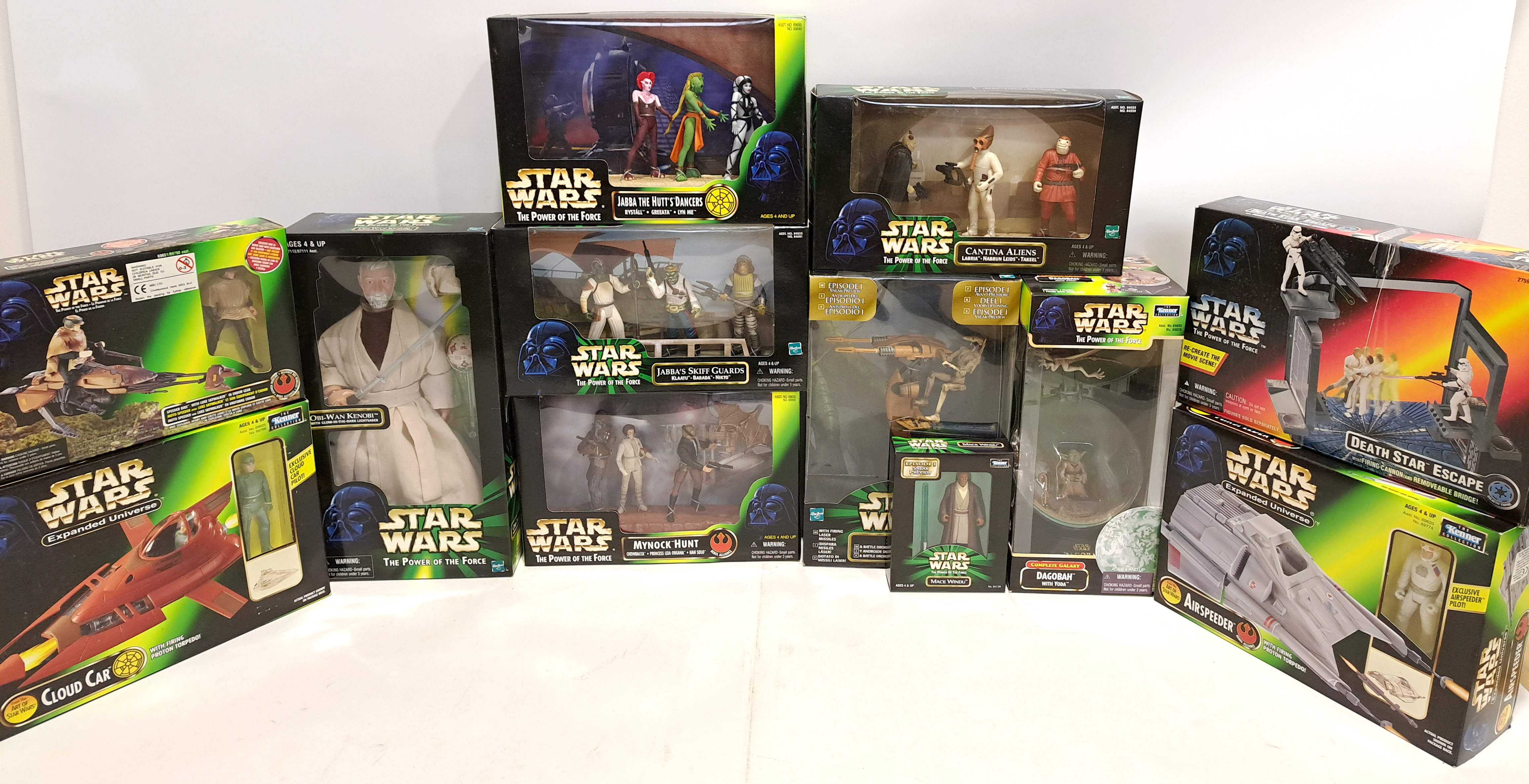 Quantity of Kenner Star Wars The Power of the Force Collectibles 