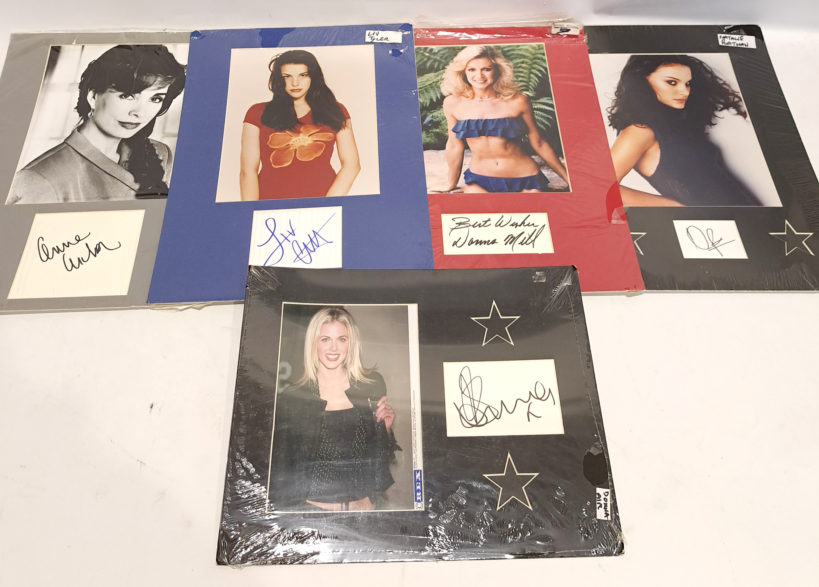 Quantity of Actress' Autographs