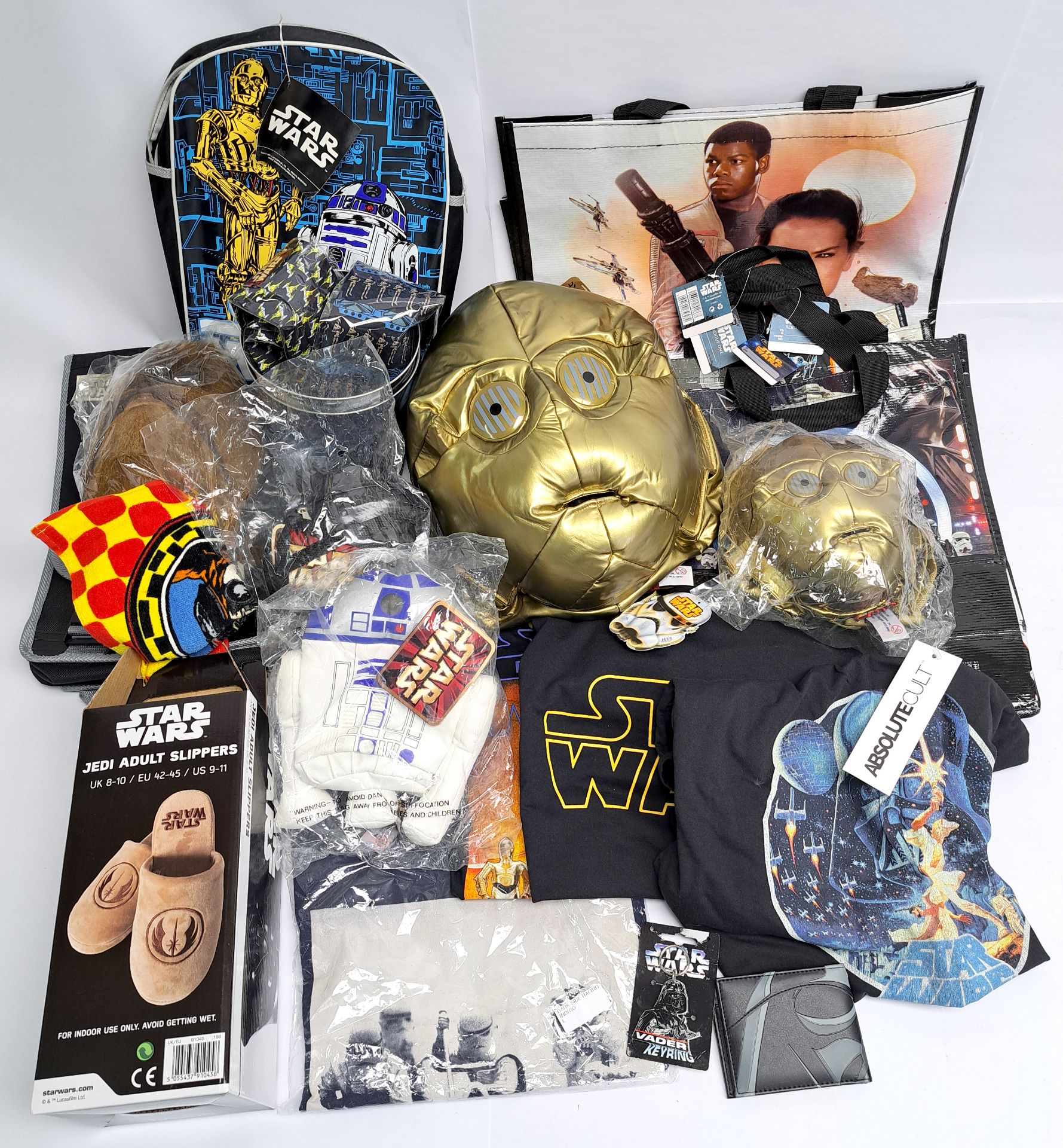 Giftware, Bluebird and similar Star Wars clothes and wearable assortment. Mint to near mint