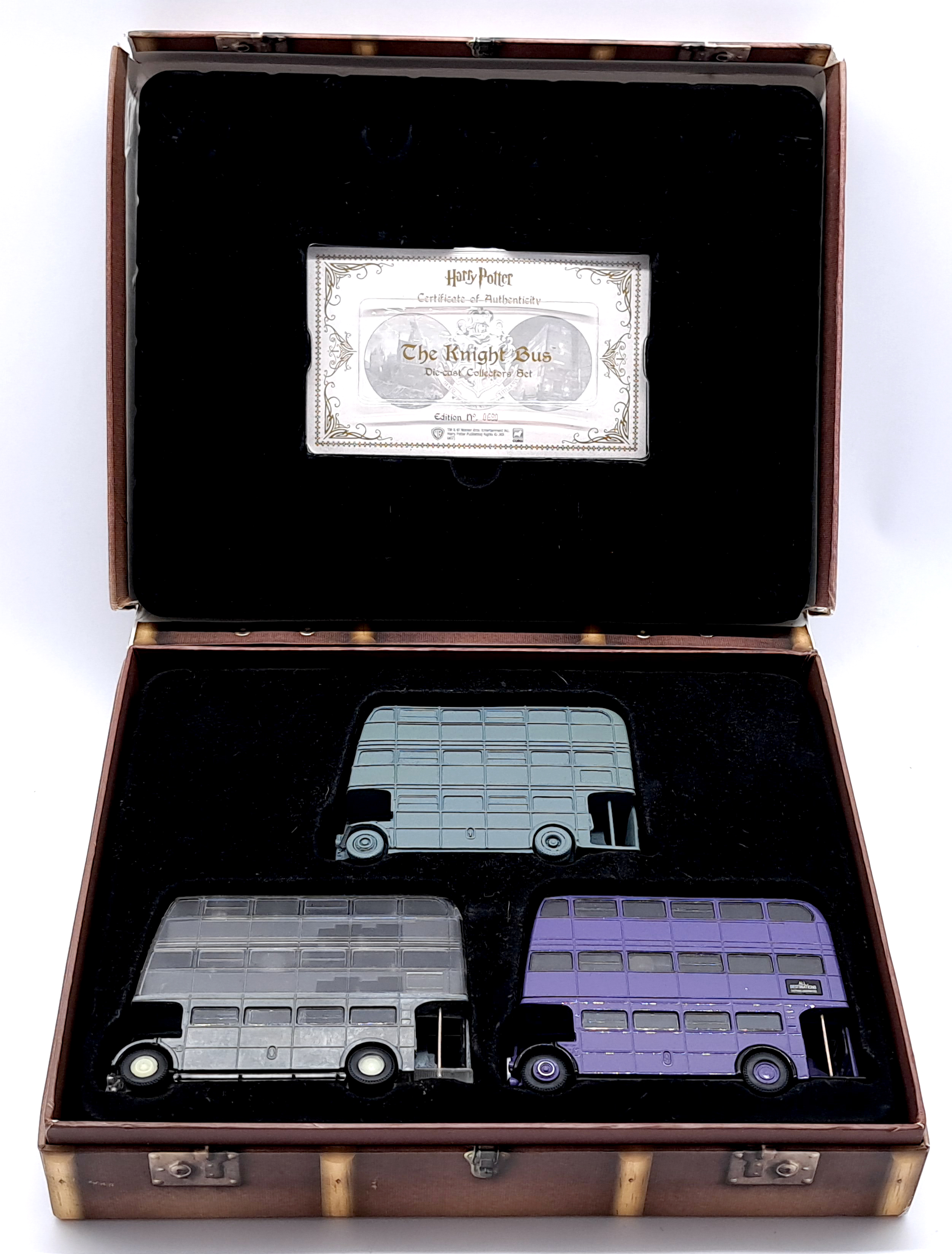 Corgi, Harry Potter The Knight Bus Diecast Collectors Set