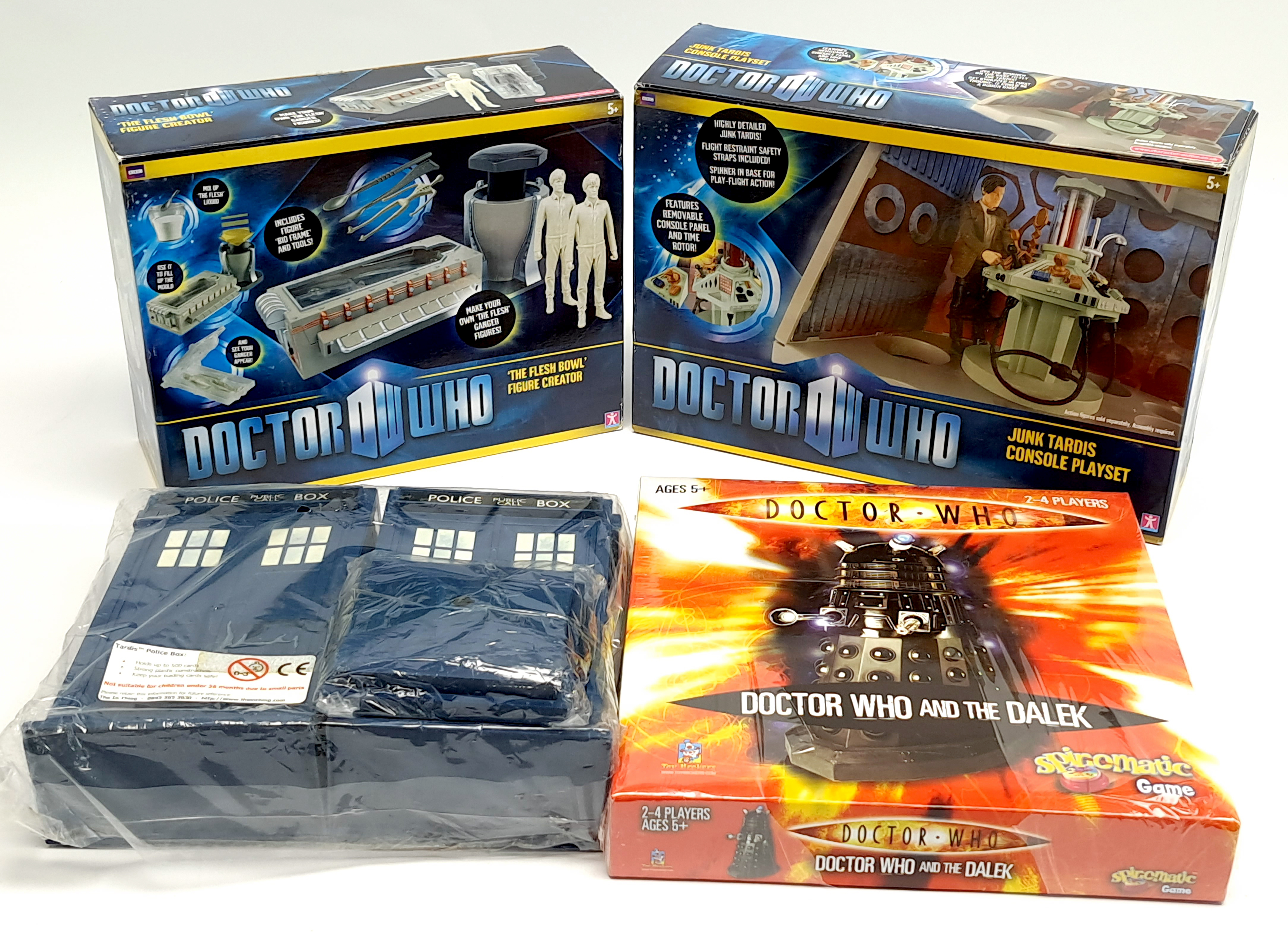 Character & similar Doctor Who related playsets, game & TARDIS trading card holder
