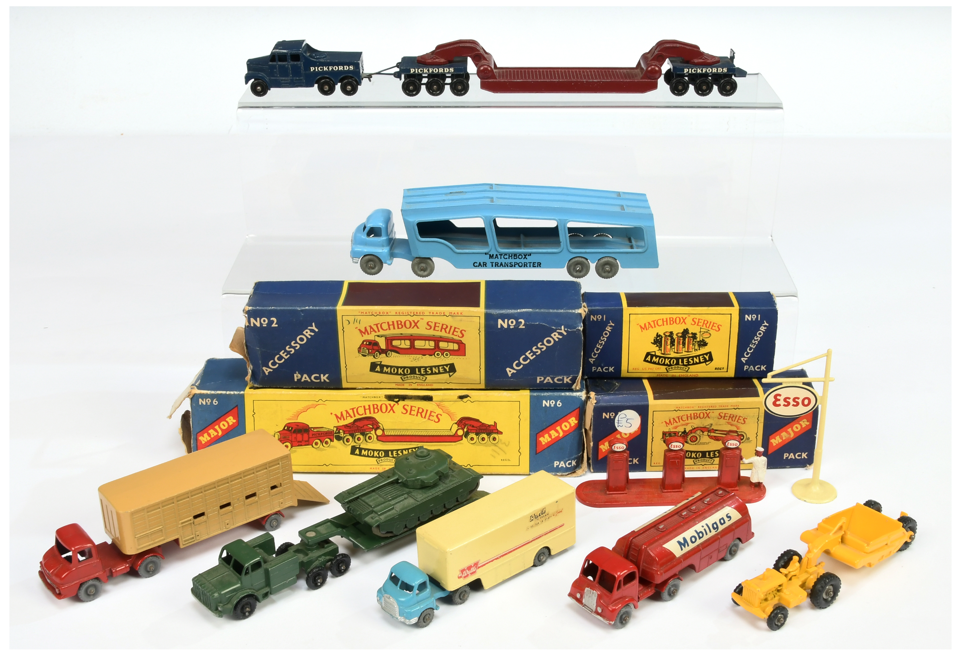Matchbox Major Packs group to include M7 Ford Thames Trader Articulated Cattle Truck; M6 Scammell...