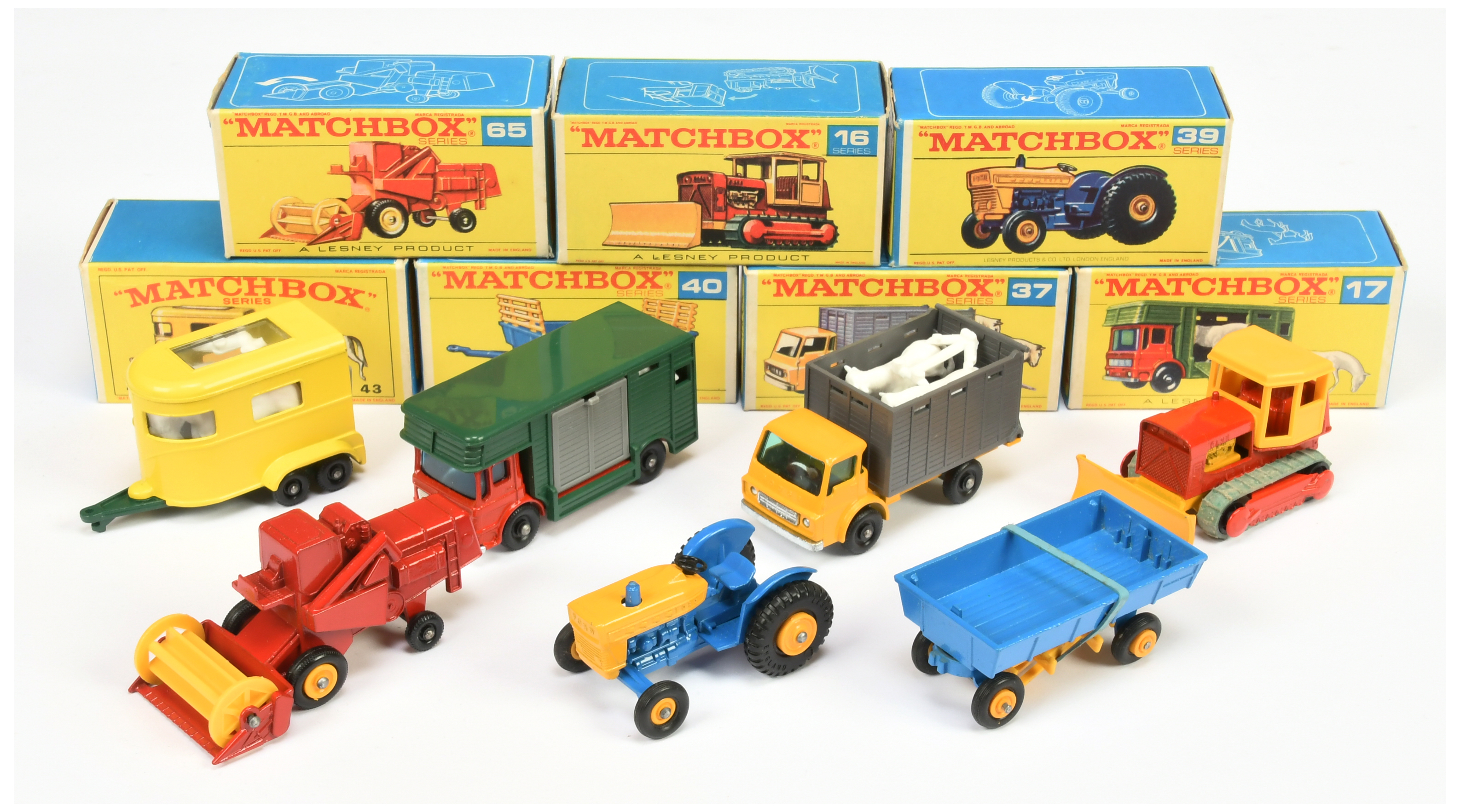 Matchbox Regular Wheels group (1) 16d Case Bulldozer (2) 17e AEC Horse Box with loose horses (3) ...