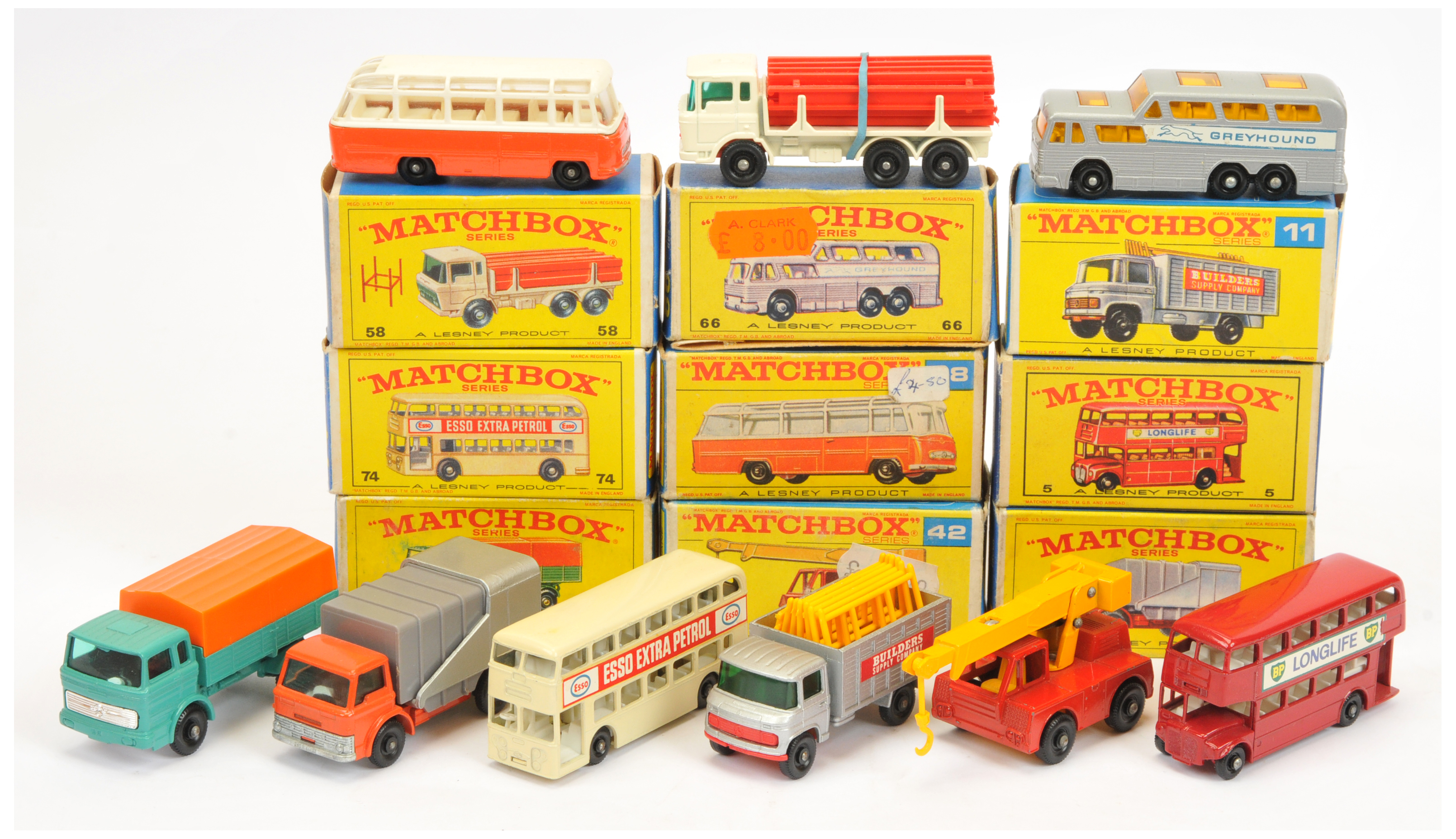 Matchbox Regular Wheels group of Commercial & Public Service Vehicles to include 1e Mercedes LP C...
