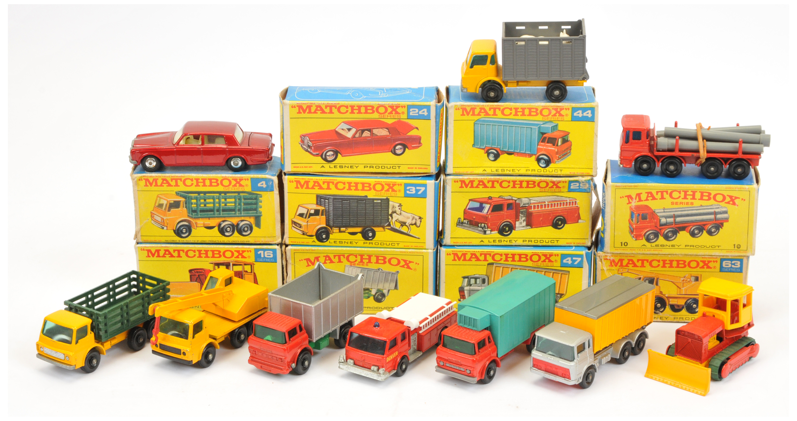 Matchbox Regular Wheels group to include 10d Leyland Pipe Truck complete with load removed from s...