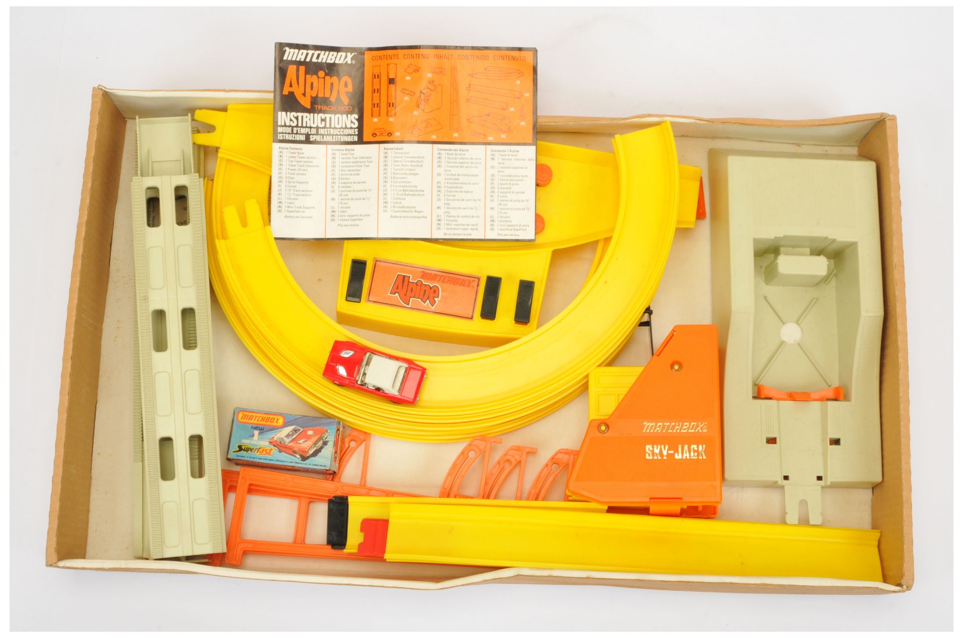 Matchbox Superfast Alpine Track Set 900 - appears to be complete with most components, including ... - Bild 2 aus 3