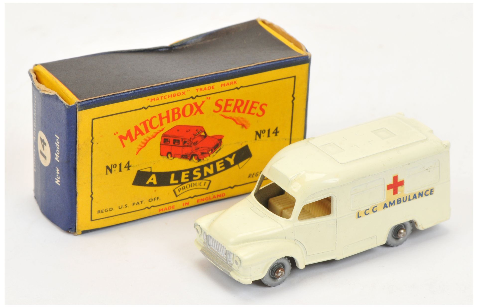 Matchbox Regular Wheels 14c Bedford Lomas Ambulance - Stannard Code 7 - off white body with roof ...