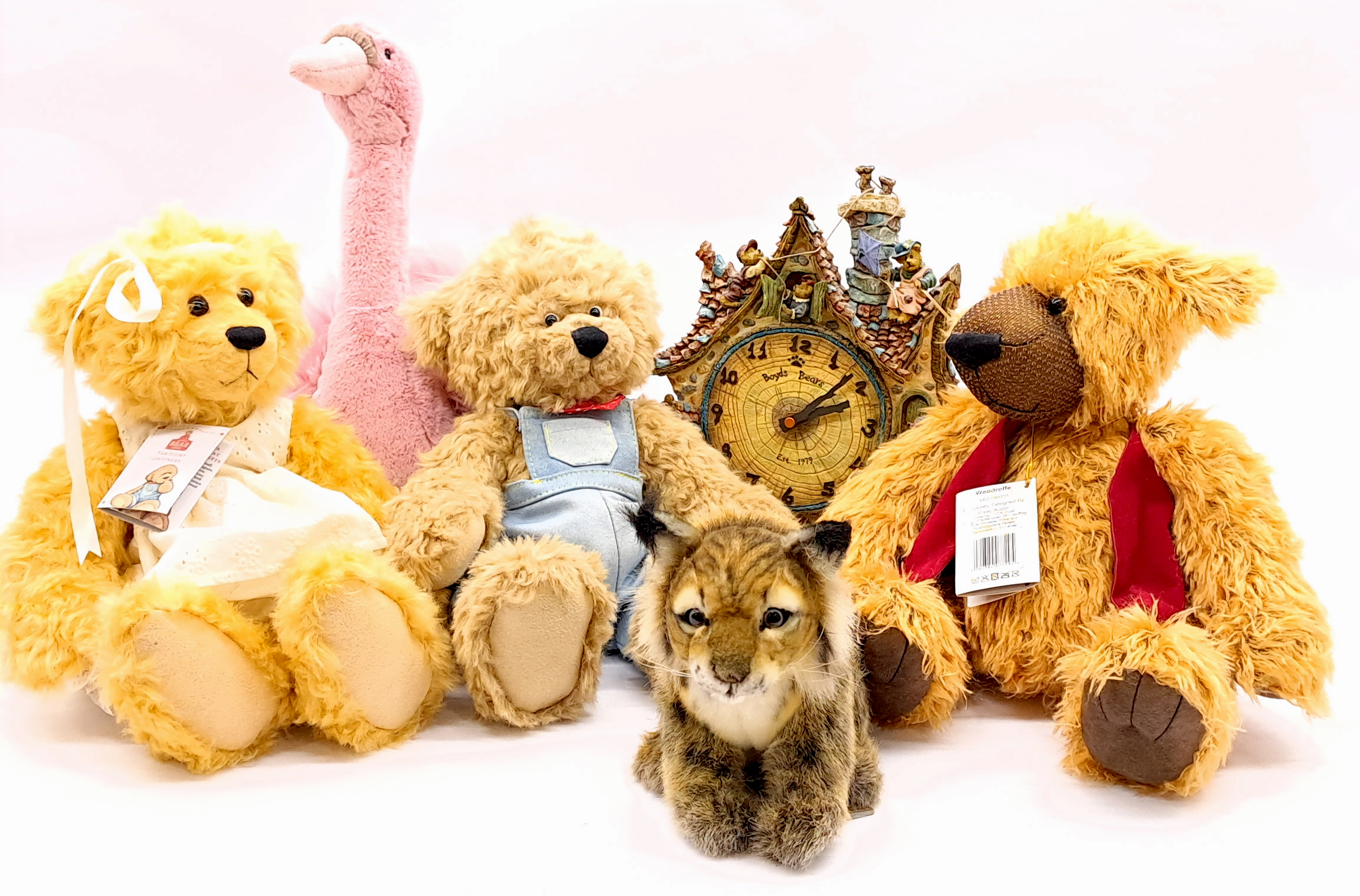 Plush teddy bears group & others