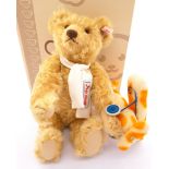 Steiff Bear with Rackerplan, white tag 038167